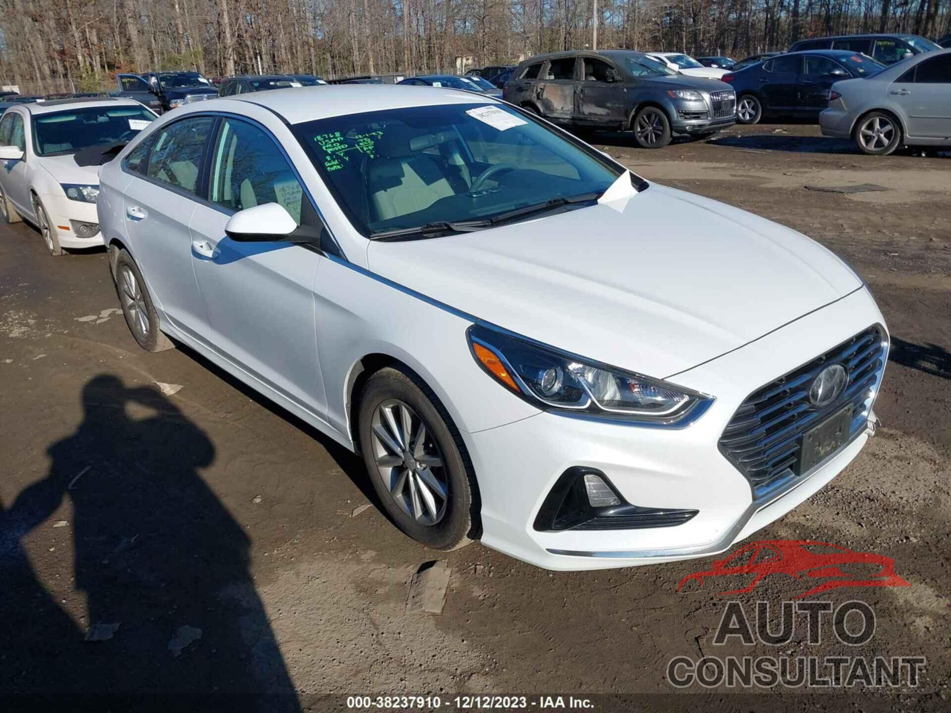 HYUNDAI SONATA 2018 - 5NPE24AF8JH623865