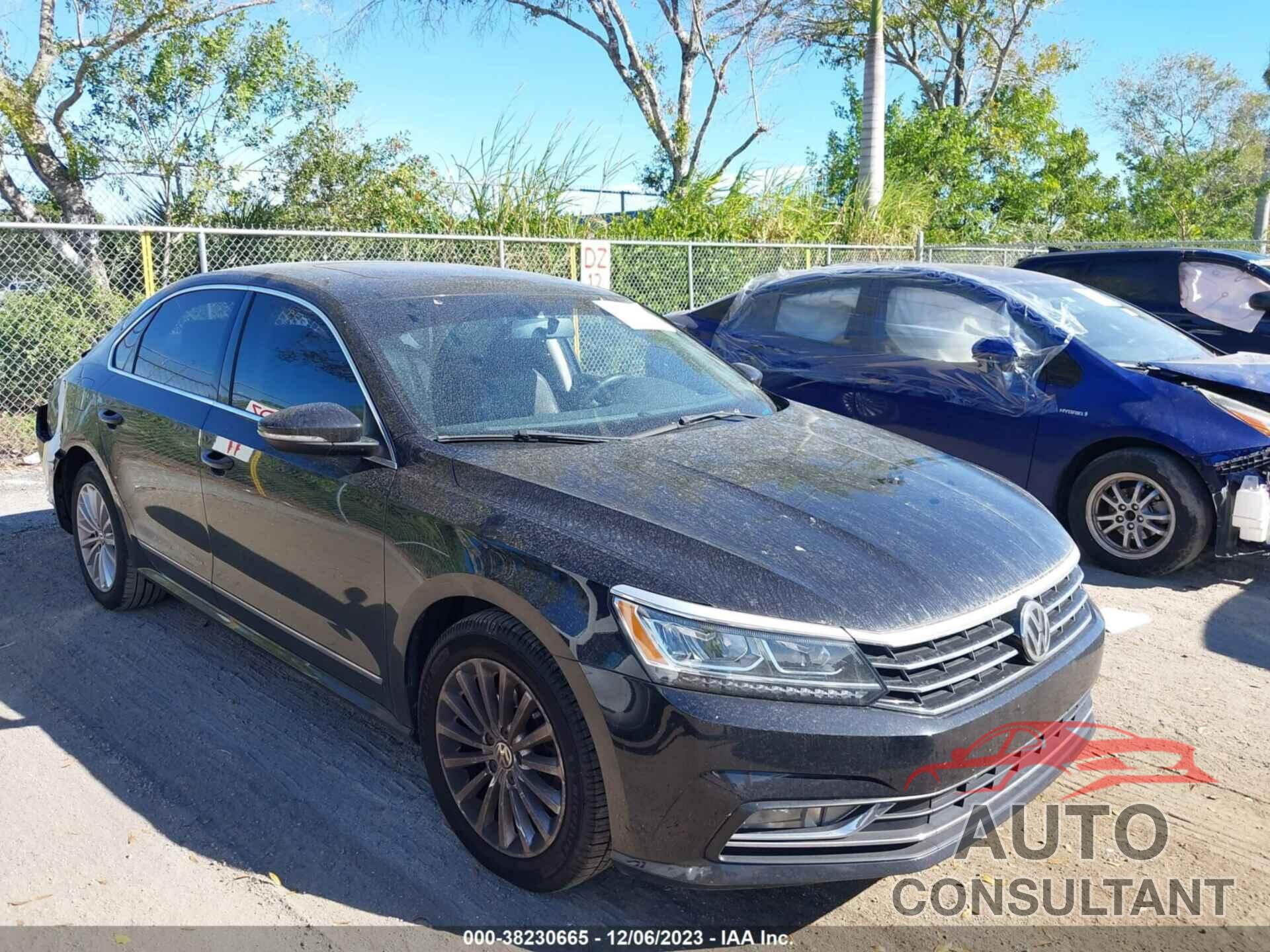 VOLKSWAGEN PASSAT 2017 - 1VWBT7A30HC045707