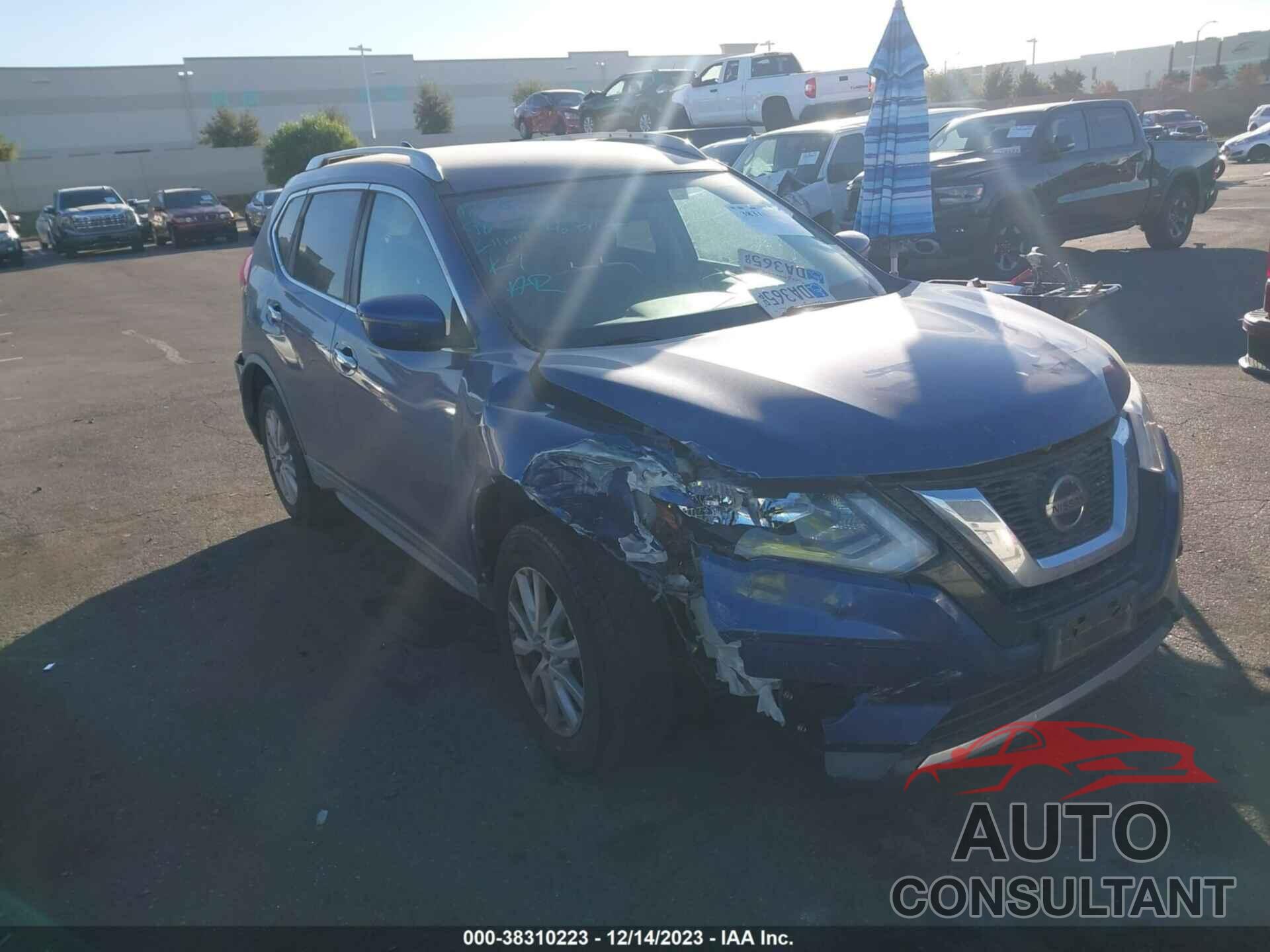 NISSAN ROGUE 2018 - KNMAT2MT8JP508799