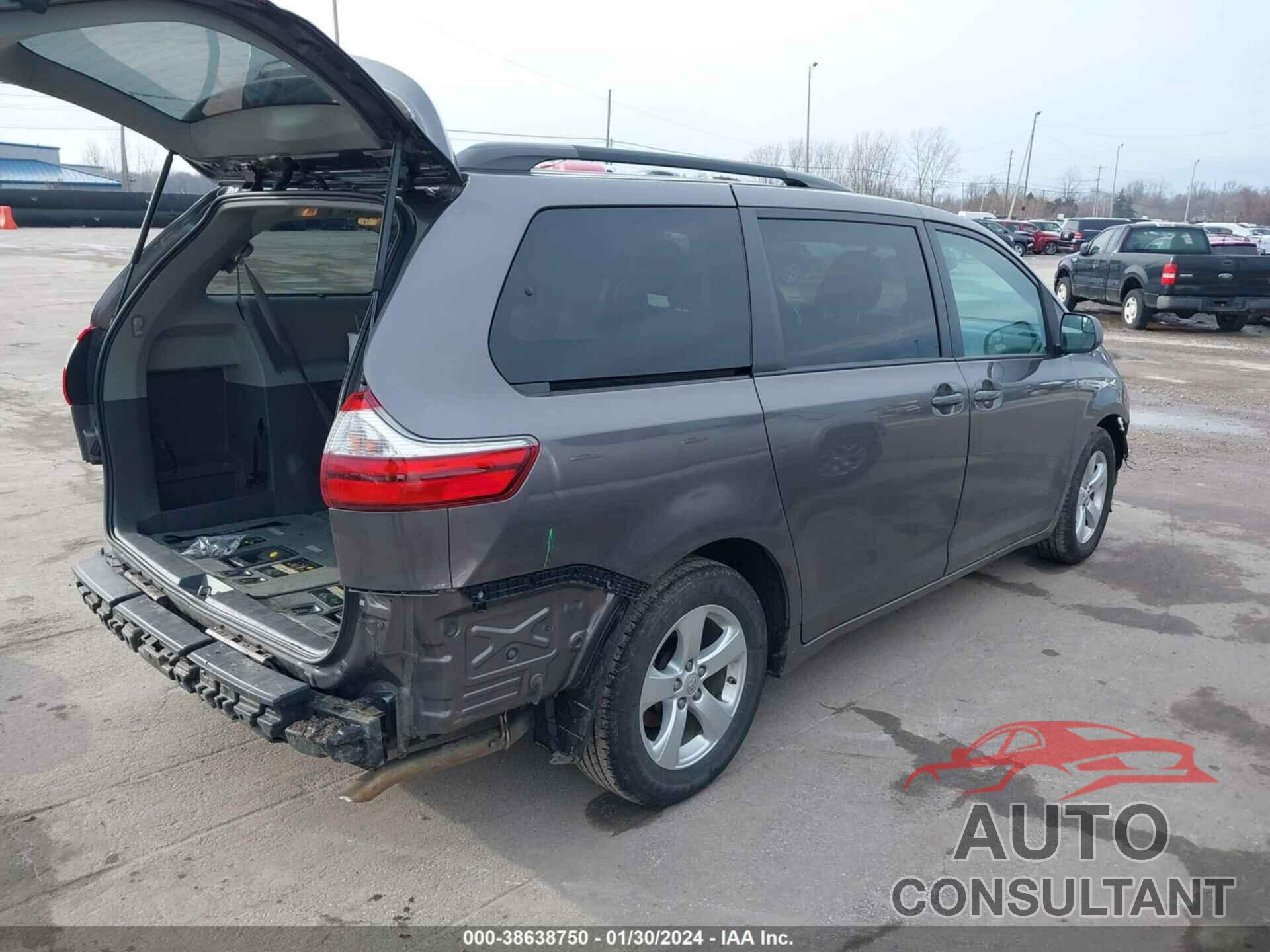 TOYOTA SIENNA 2017 - 5TDKZ3DC5HS852518