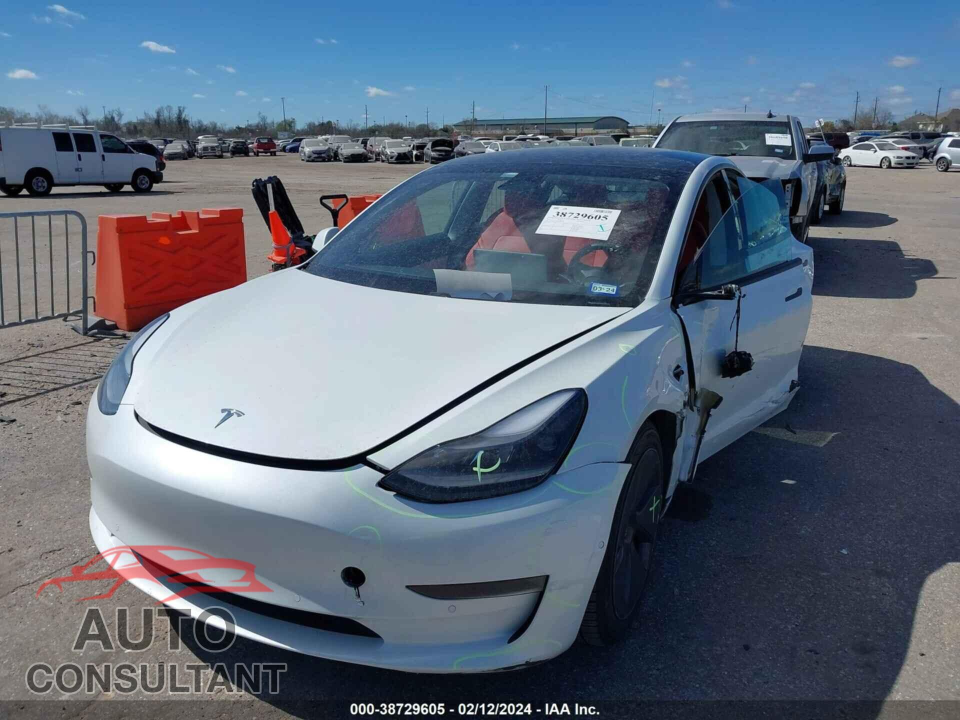 TESLA MODEL 3 2021 - 5YJ3E1EA4MF921702