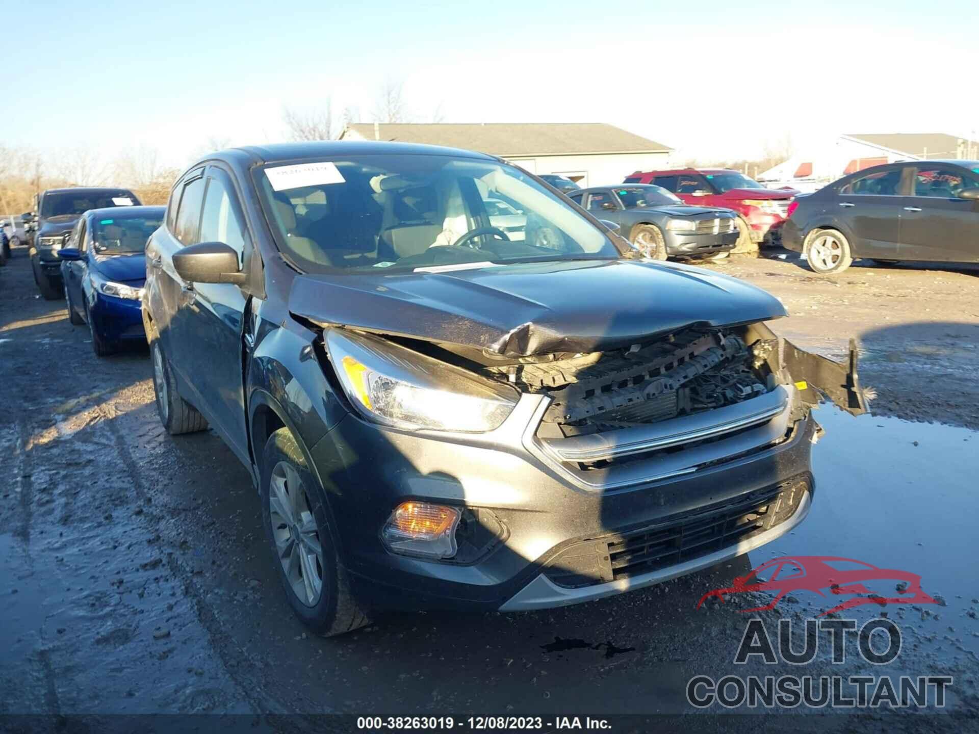 FORD ESCAPE 2017 - 1FMCU0GD0HUC97670