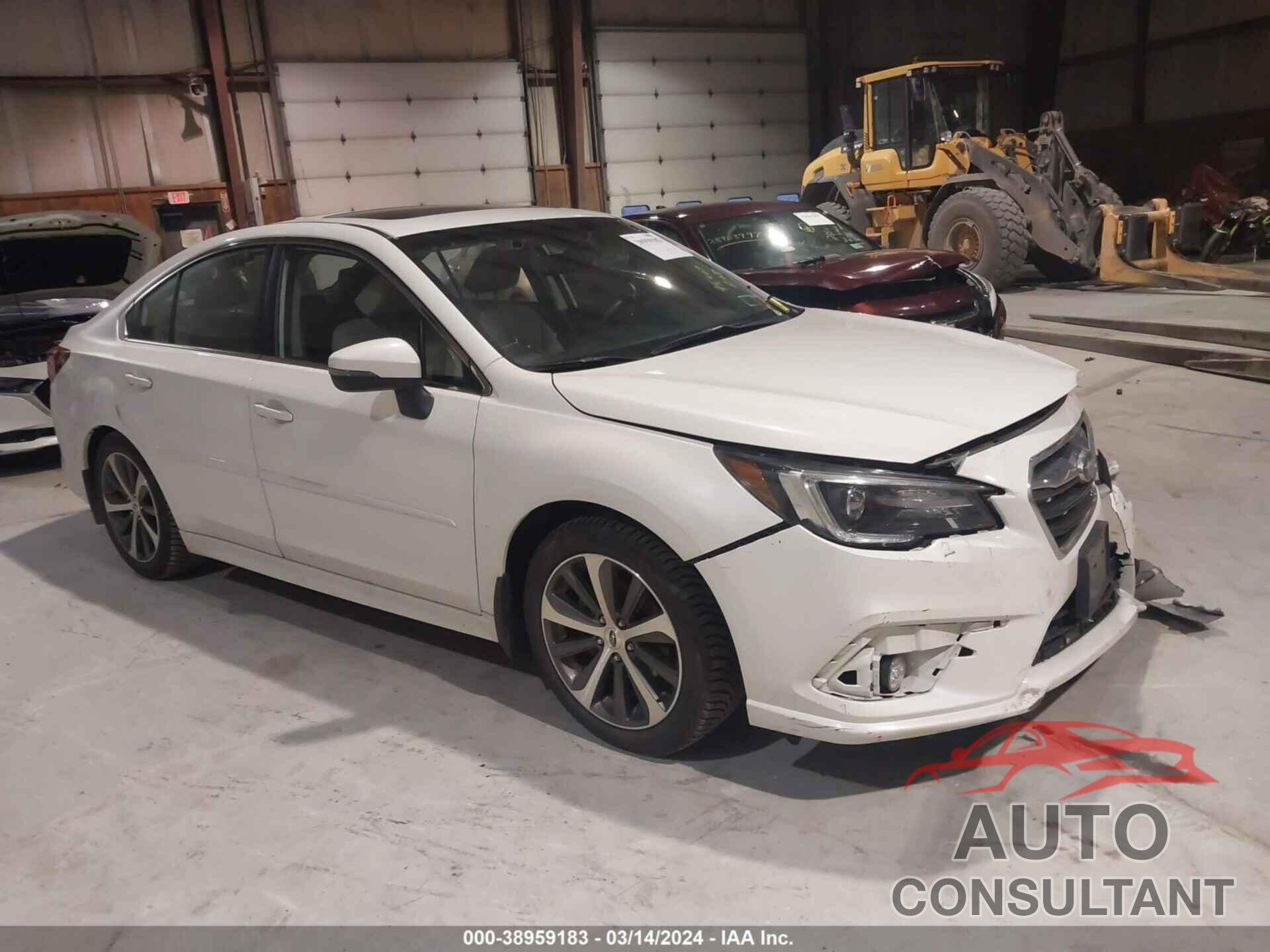 SUBARU LEGACY 2019 - 4S3BNAN67K3008028