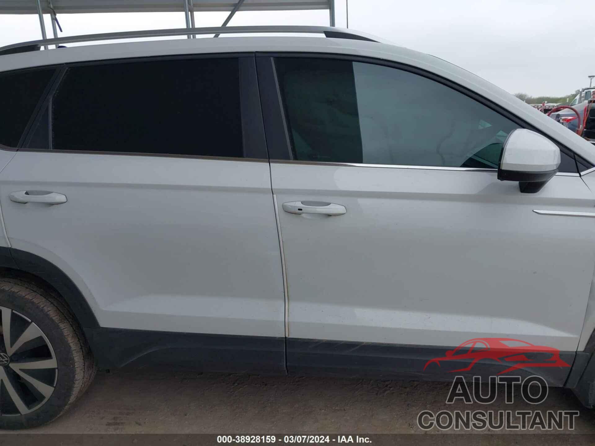 VOLKSWAGEN TAOS 2022 - 3VVTX7B28NM059724