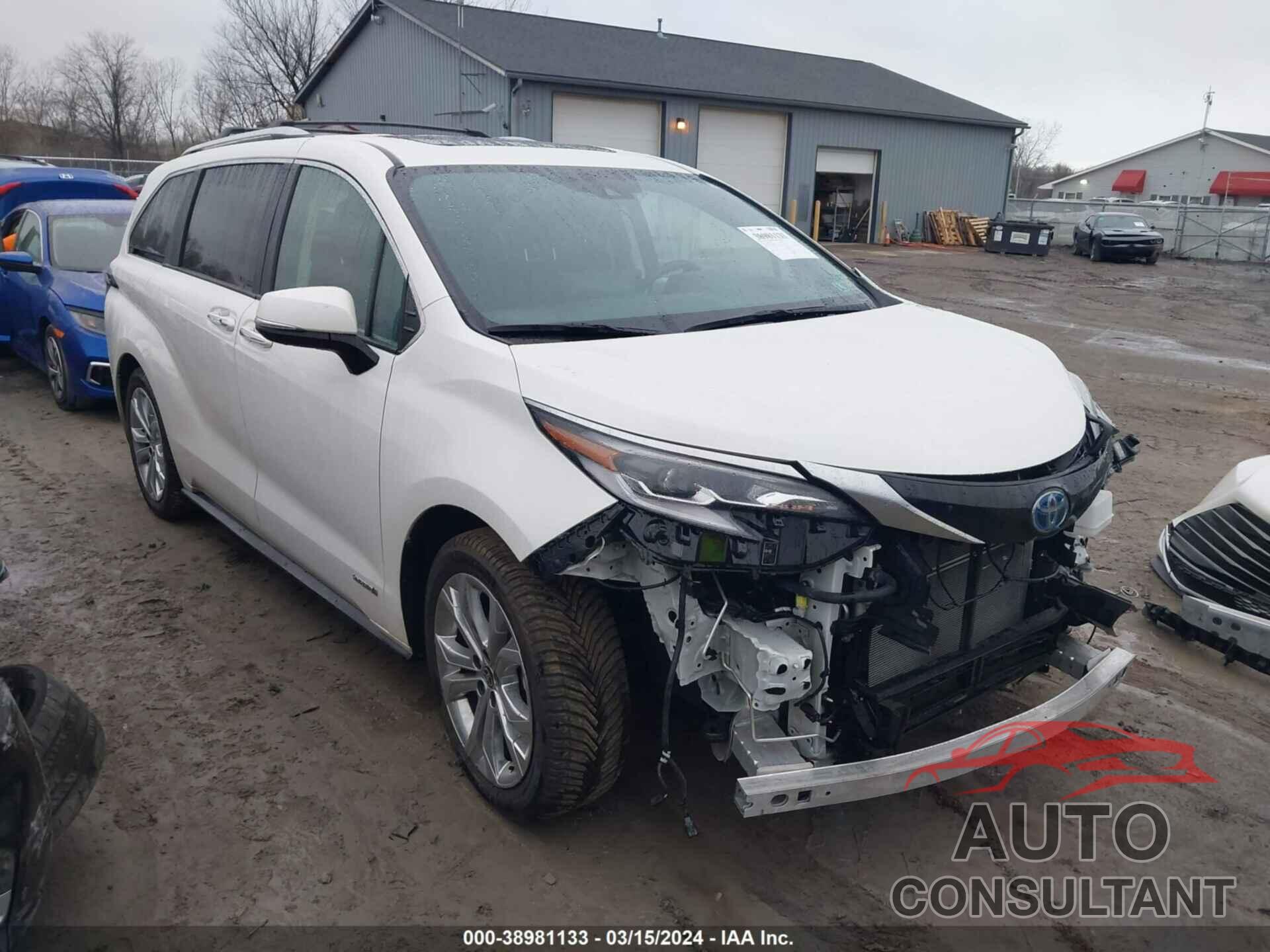 TOYOTA SIENNA 2021 - 5TDERKEC9MS030465