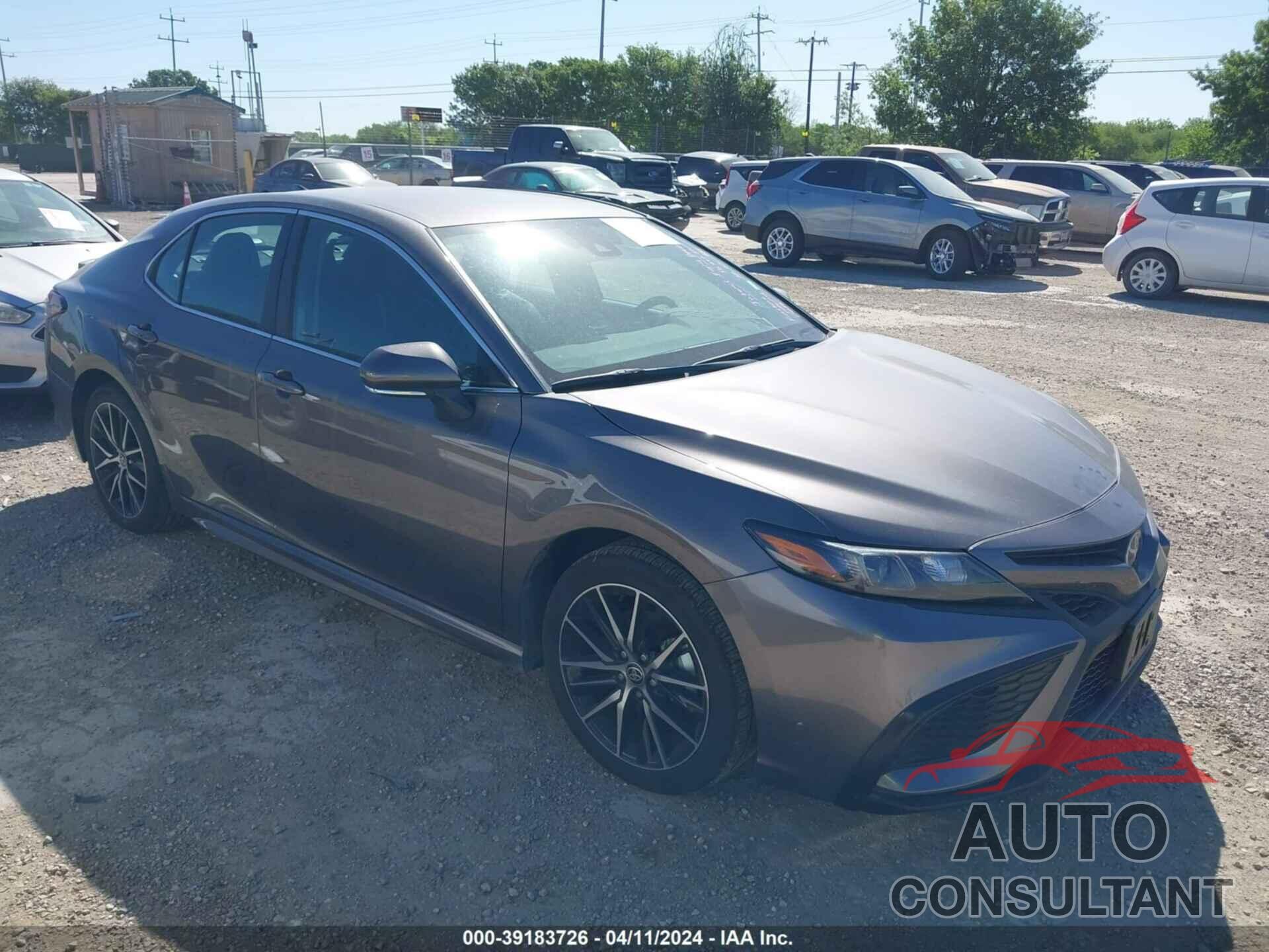 TOYOTA CAMRY 2024 - 4T1G11AK2RU880802