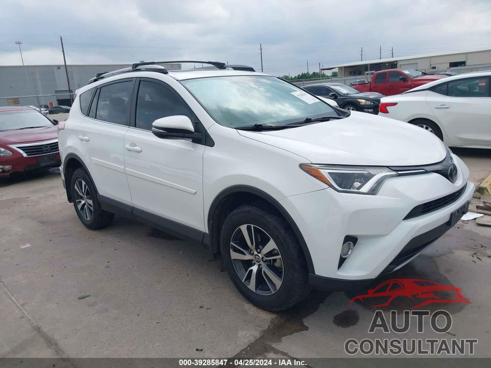 TOYOTA RAV4 2018 - JTMWFREV4JD117608