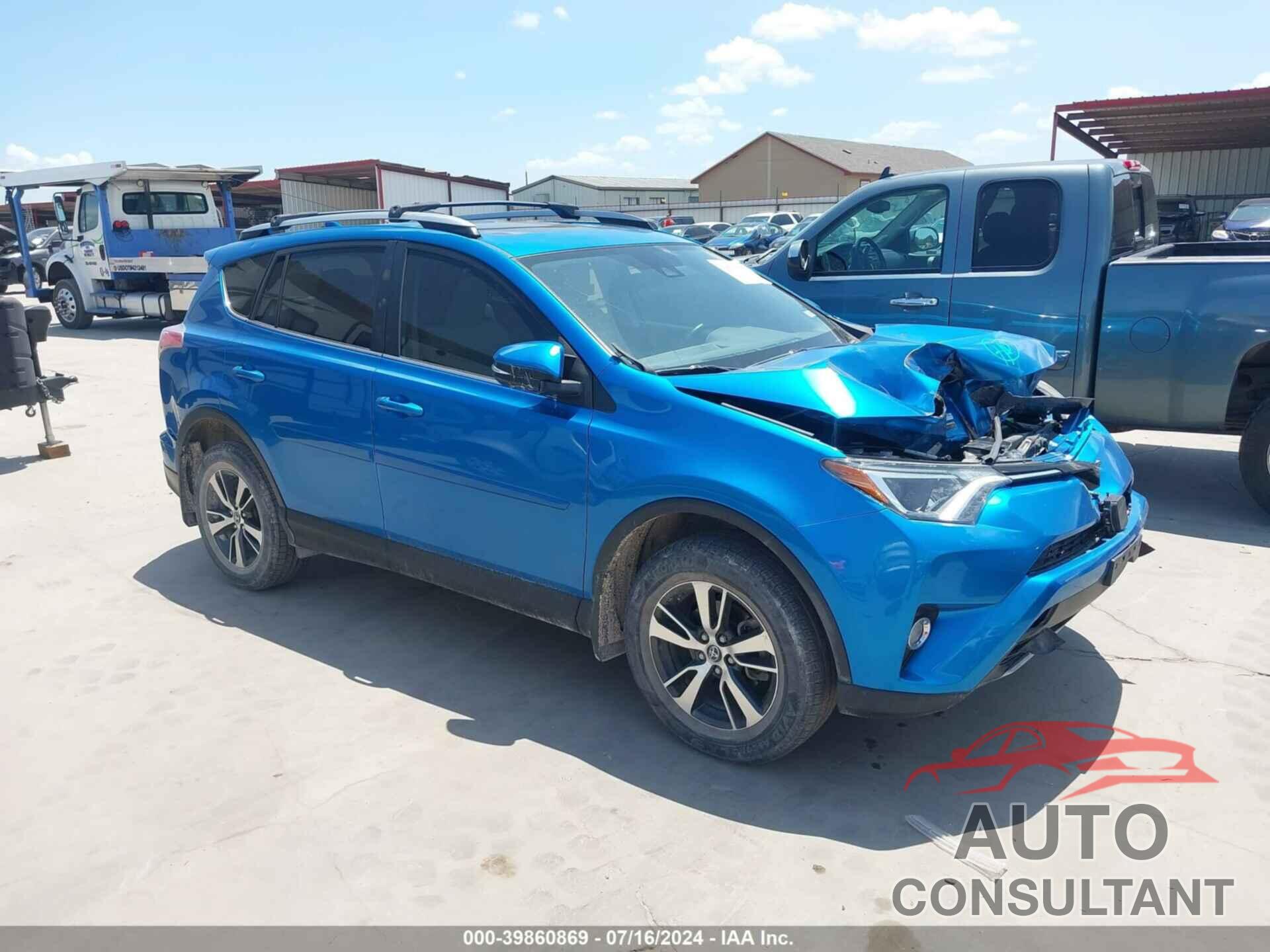 TOYOTA RAV4 2017 - JTMWFREV0HJ147460