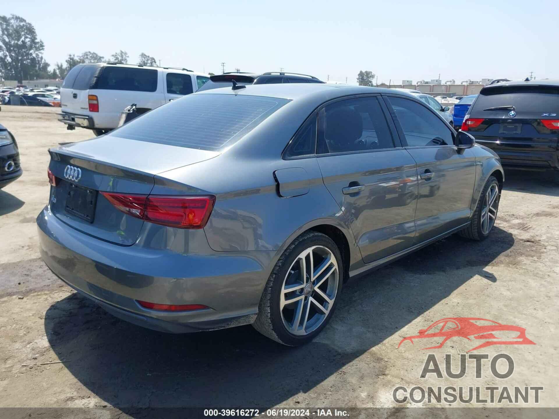 AUDI A3 2020 - WAUAUGFF7LA005527