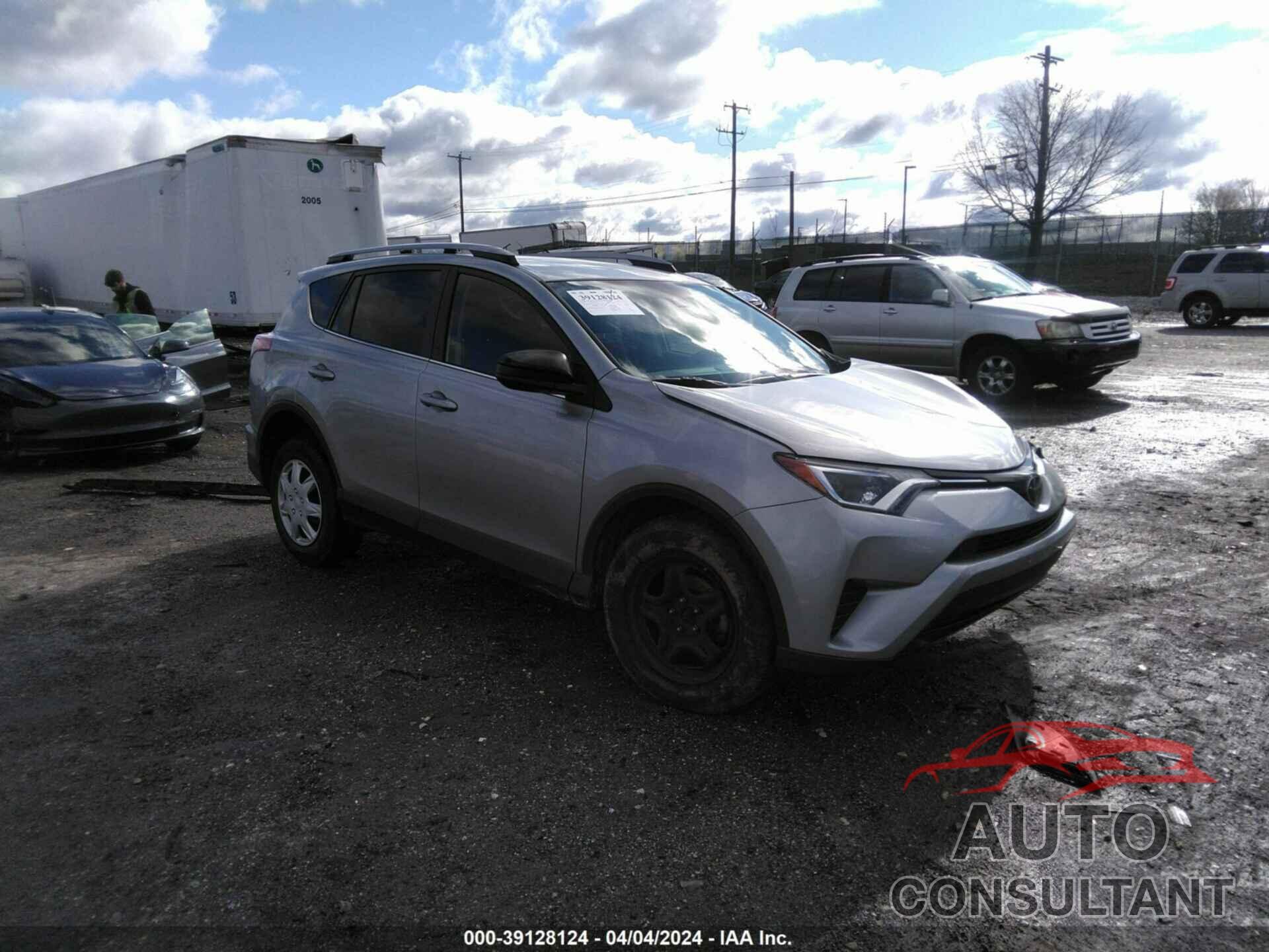 TOYOTA RAV4 2018 - JTMBFREVXJJ207443