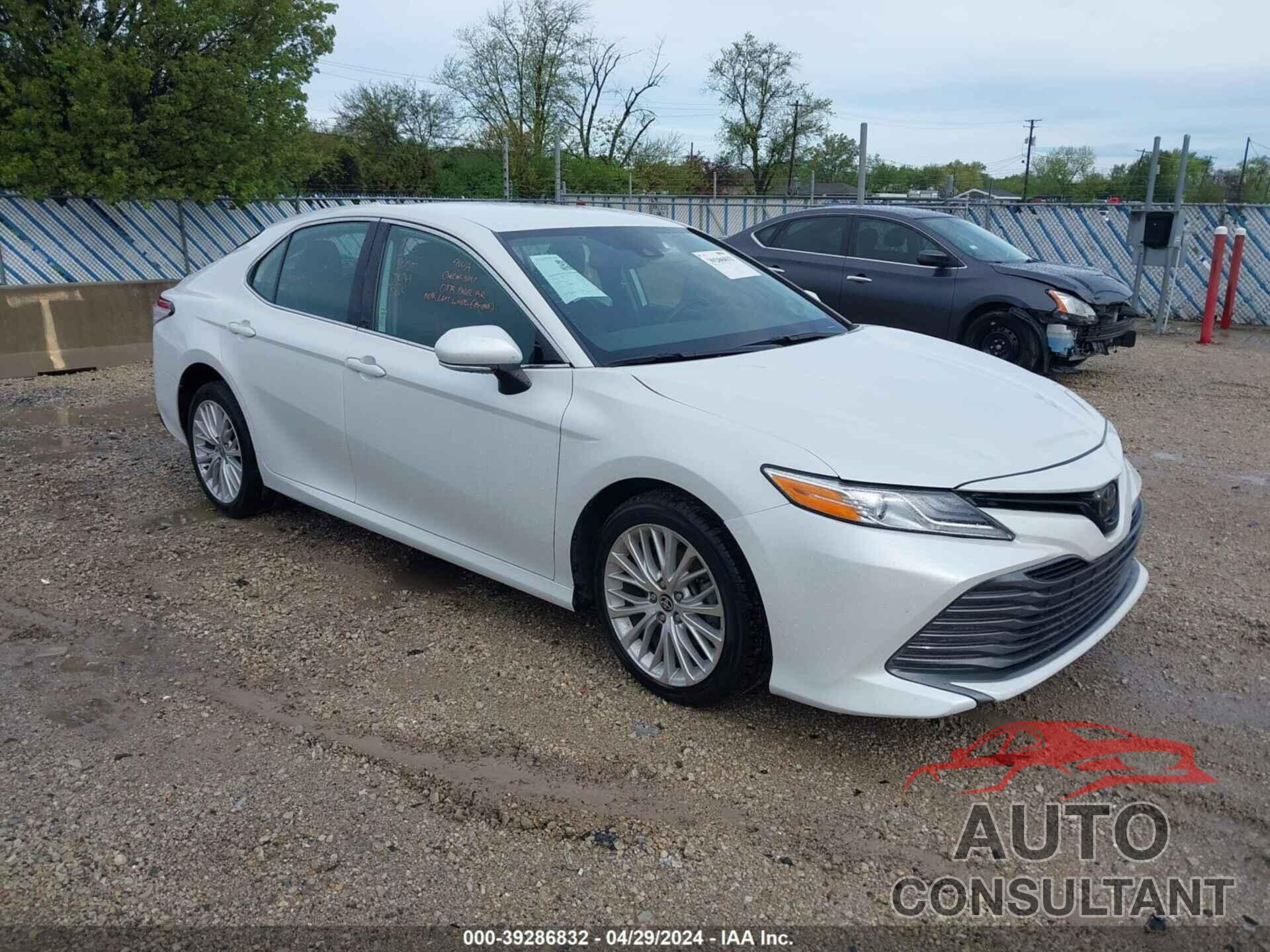 TOYOTA CAMRY 2020 - 4T1F11BK3LU002720