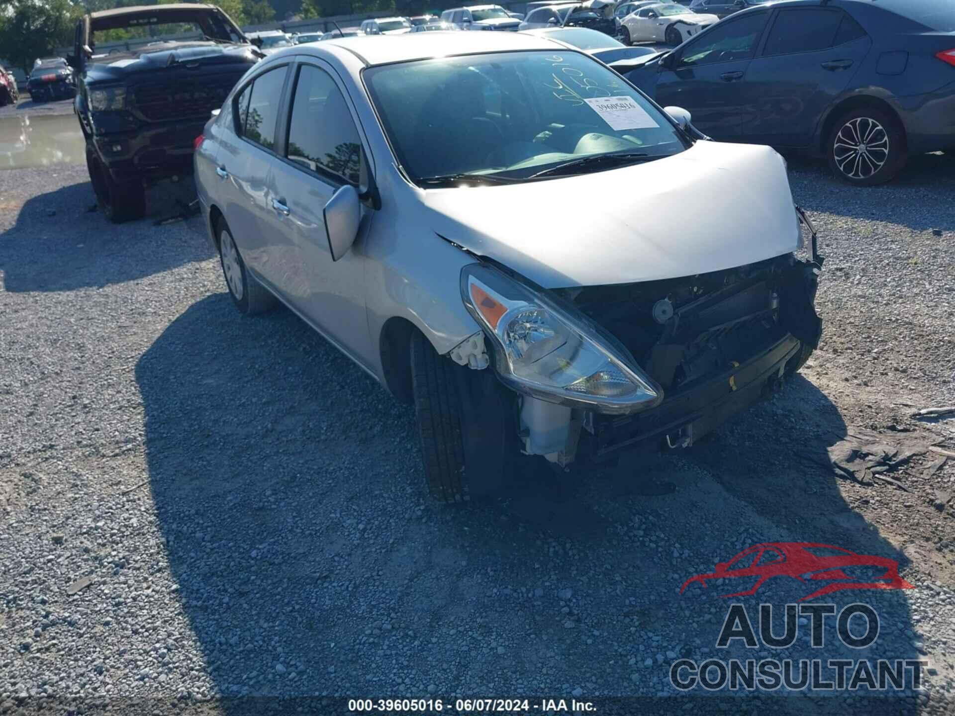 NISSAN VERSA 2017 - 3N1CN7AP1HK456194