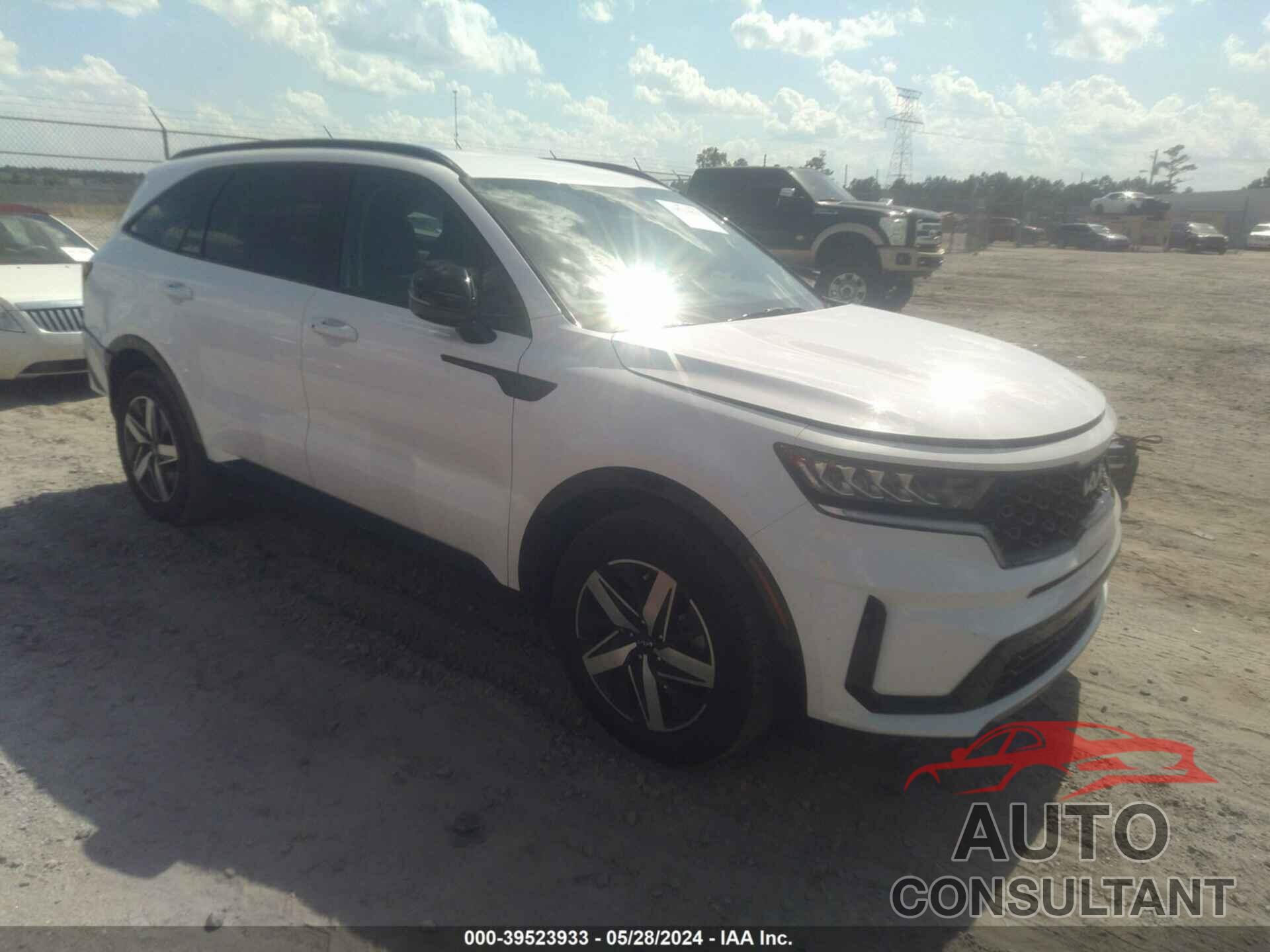 KIA SORENTO 2023 - 5XYRL4LC4PG162956