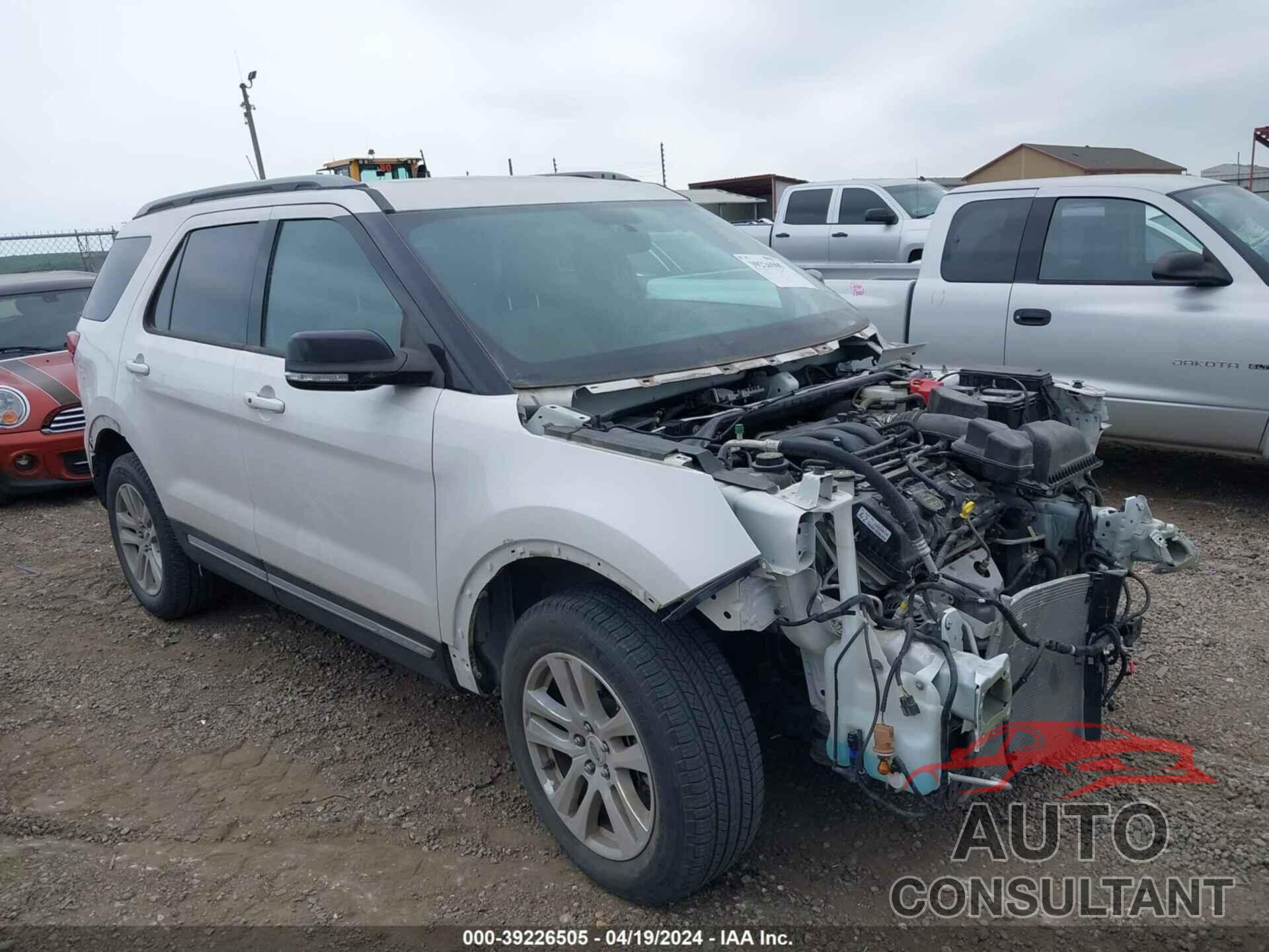 FORD EXPLORER 2018 - 1FM5K7D8XJGC84797