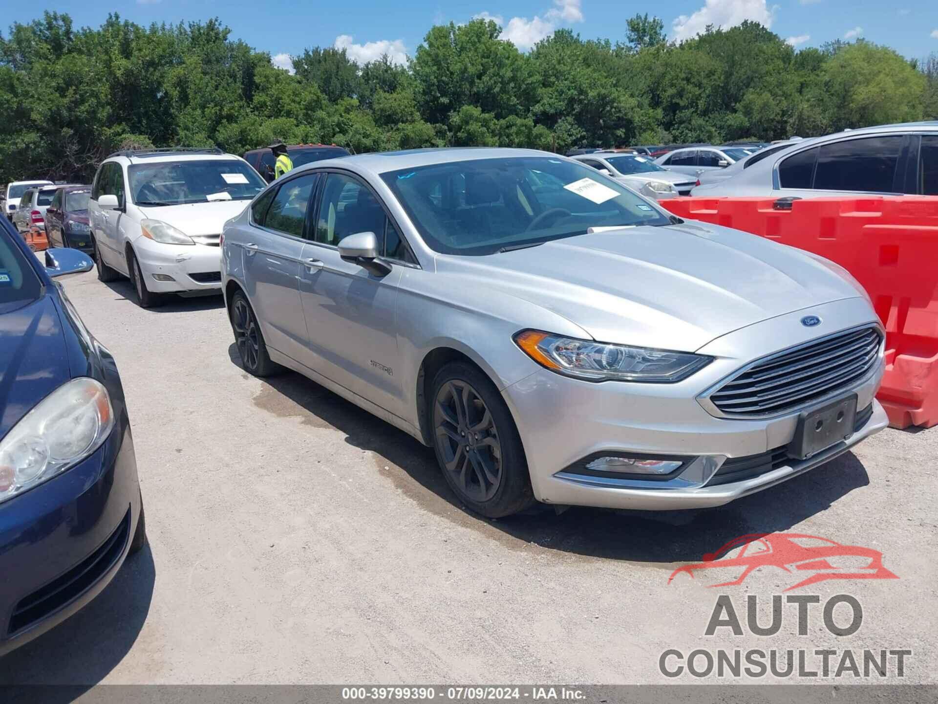 FORD FUSION HYBRID 2018 - 3FA6P0LU6JR197526