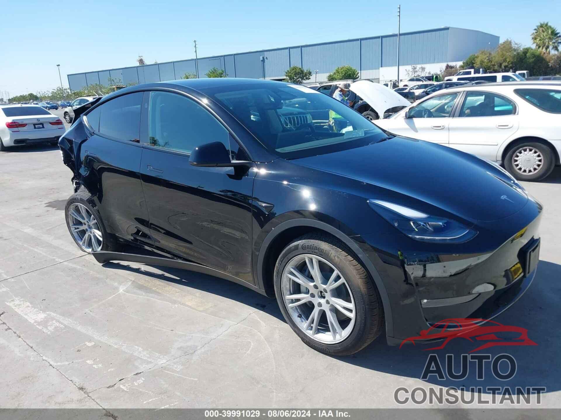 TESLA MODEL Y 2024 - 7SAYGDEE4RF981655