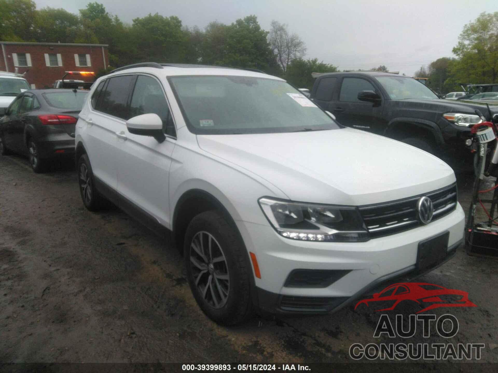 VOLKSWAGEN TIGUAN 2018 - 3VV2B7AX2JM216892