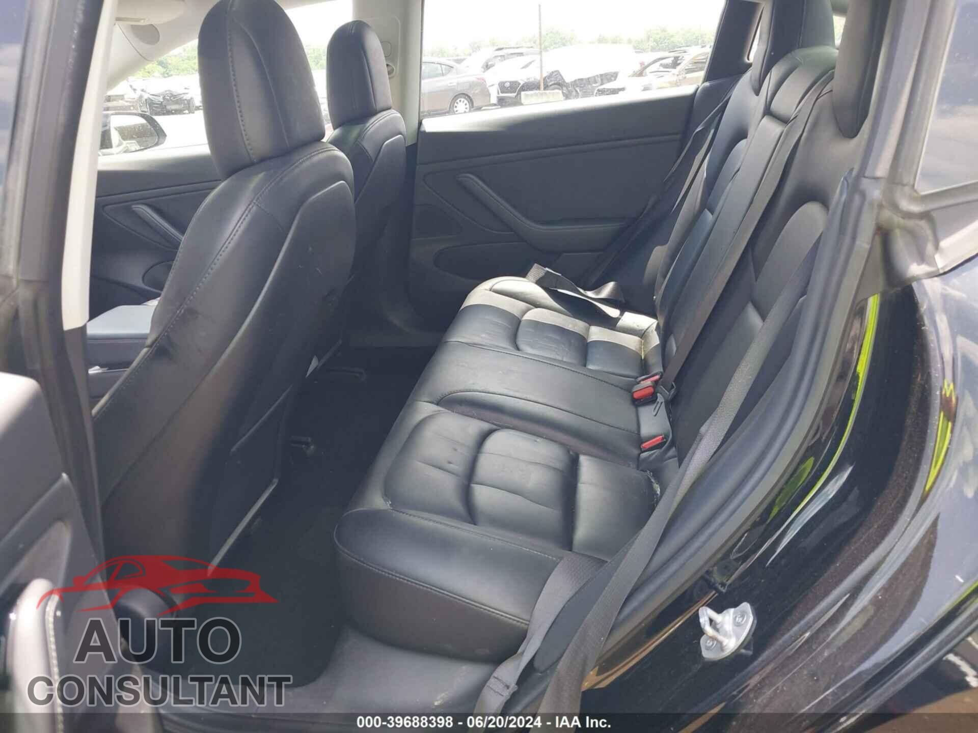 TESLA MODEL 3 2018 - 5YJ3E1EA3JF156834