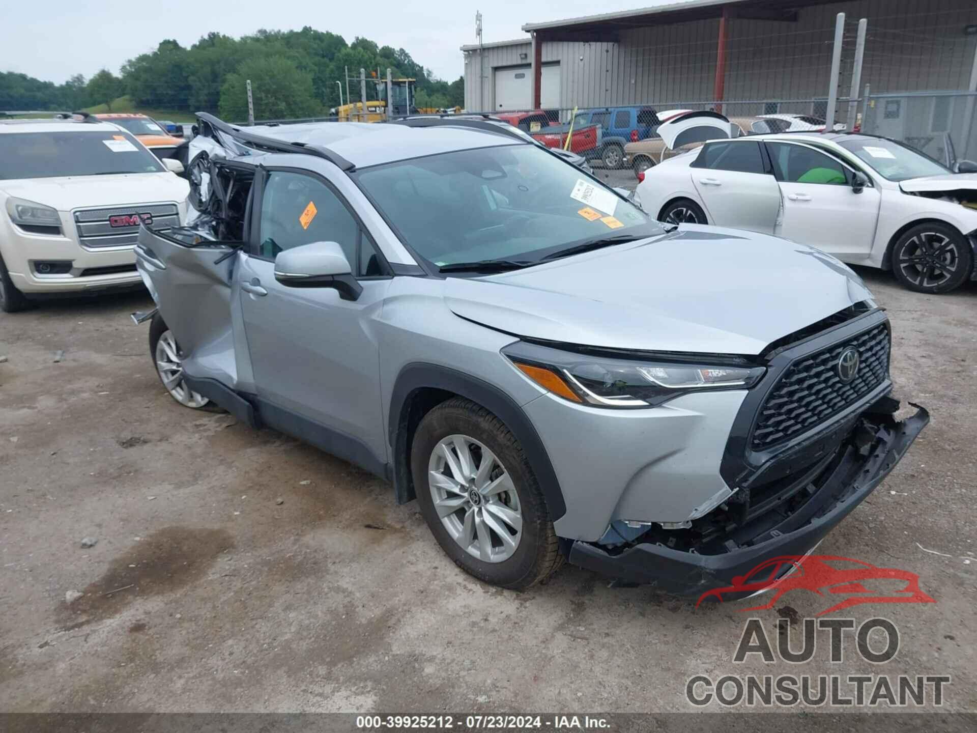 TOYOTA COROLLA CROSS 2023 - 7MUCAABG8PV044559