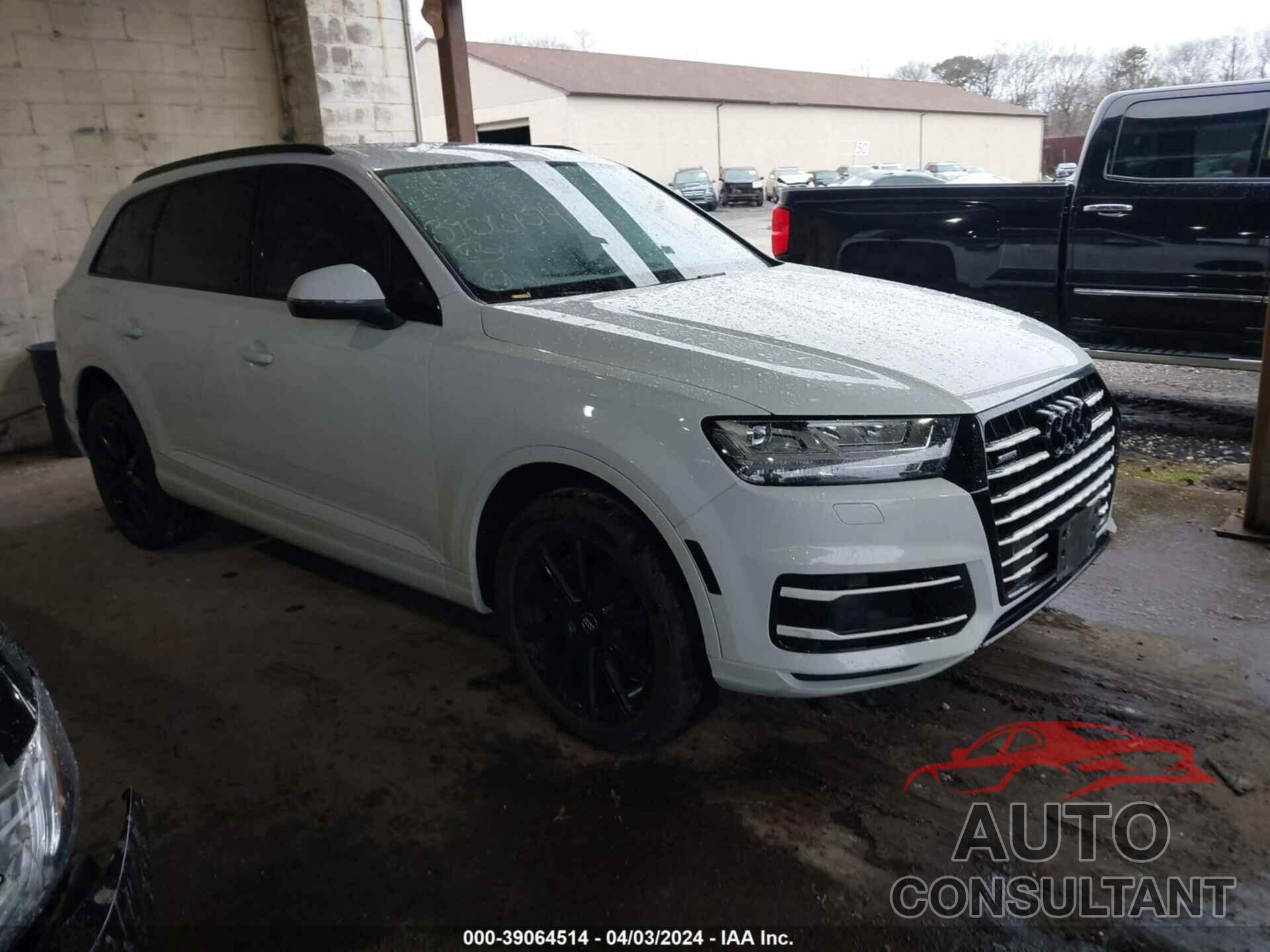 AUDI Q7 2019 - WA1LHAF78KD019143