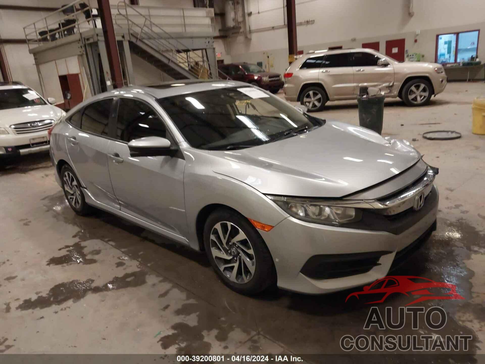 HONDA CIVIC 2017 - 19XFC2F78HE213606