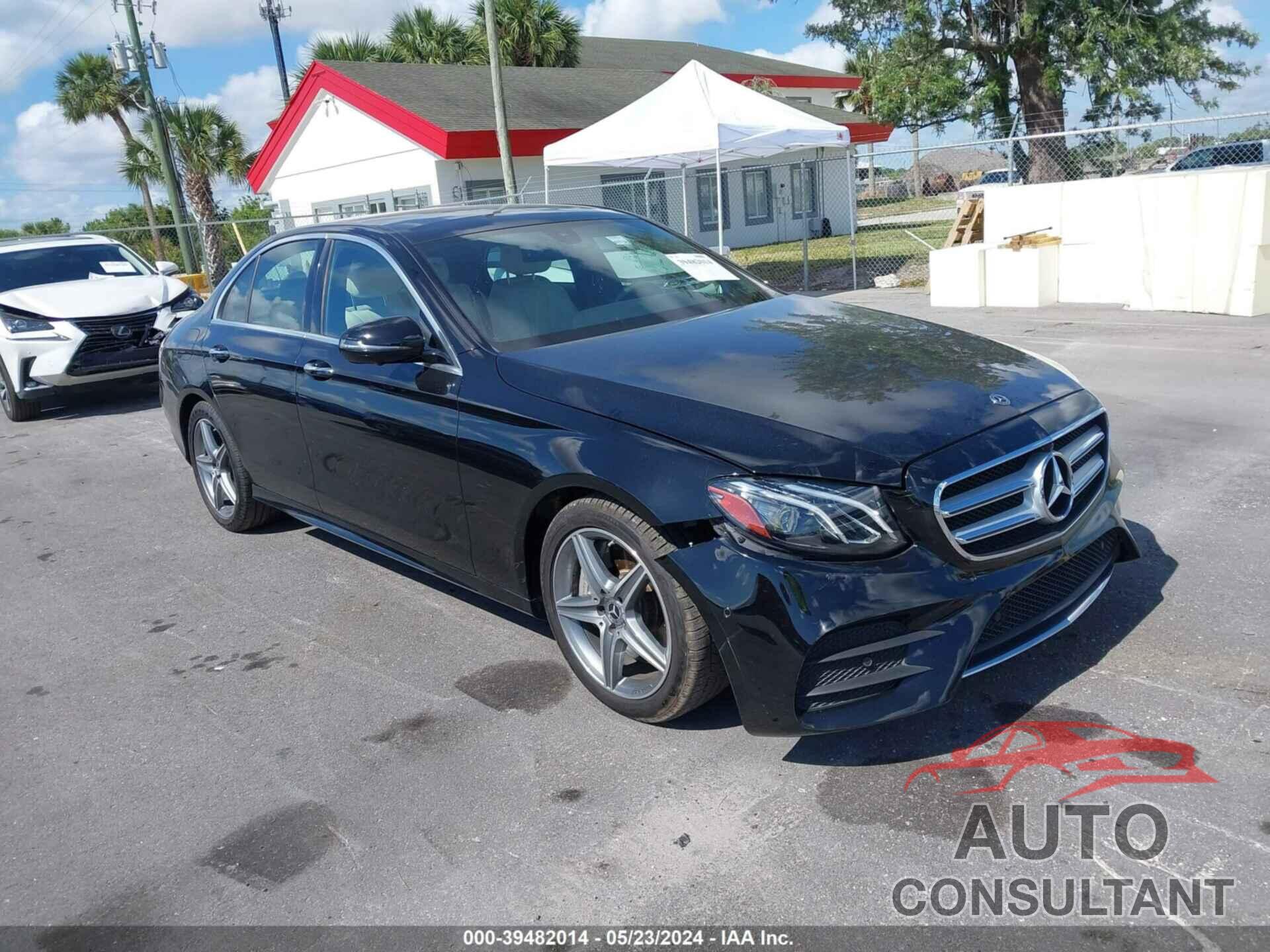 MERCEDES-BENZ E 300 2019 - WDDZF4JB4KA523036