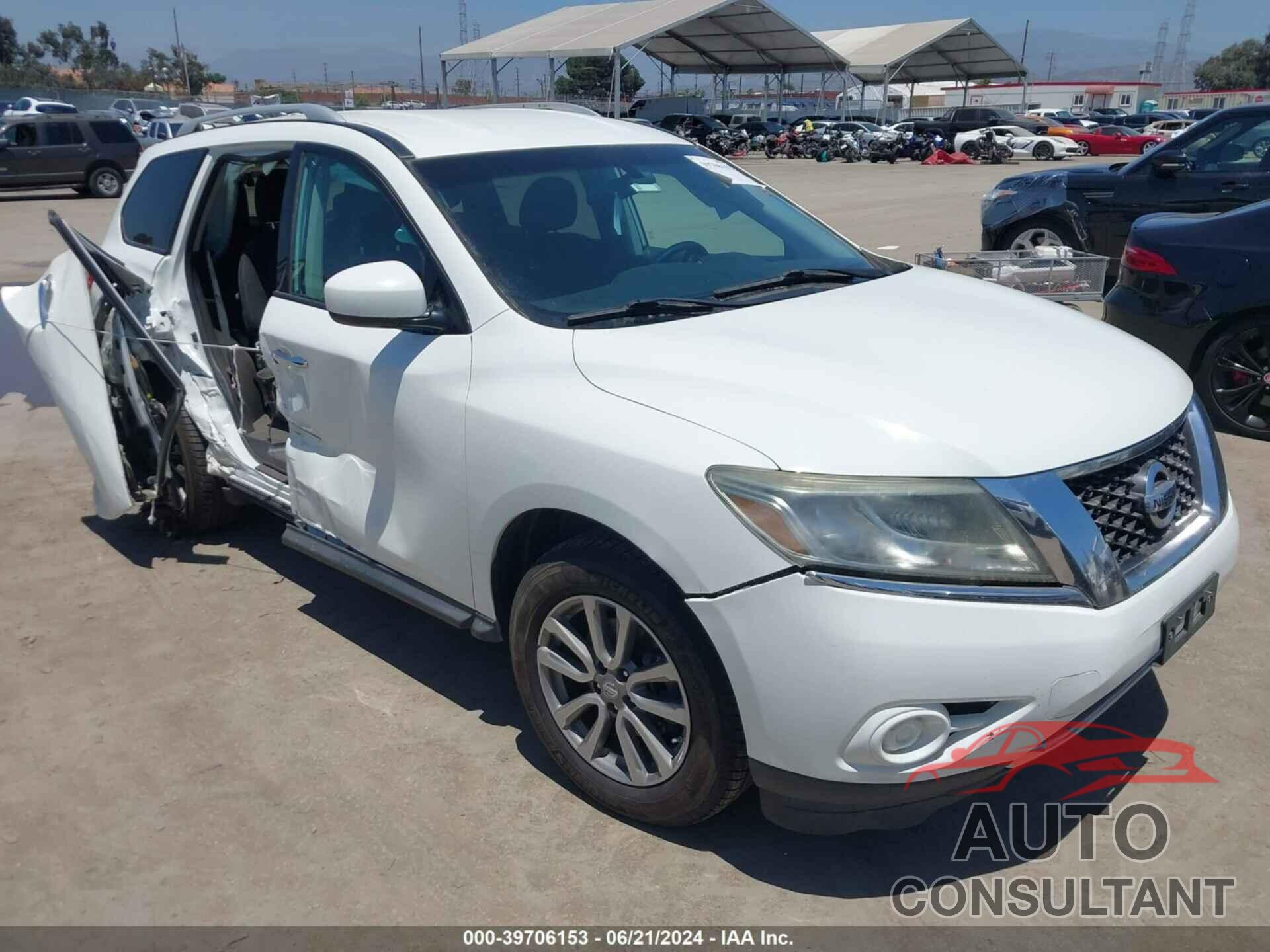 NISSAN PATHFINDER 2016 - 5N1AR2MM5GC651079