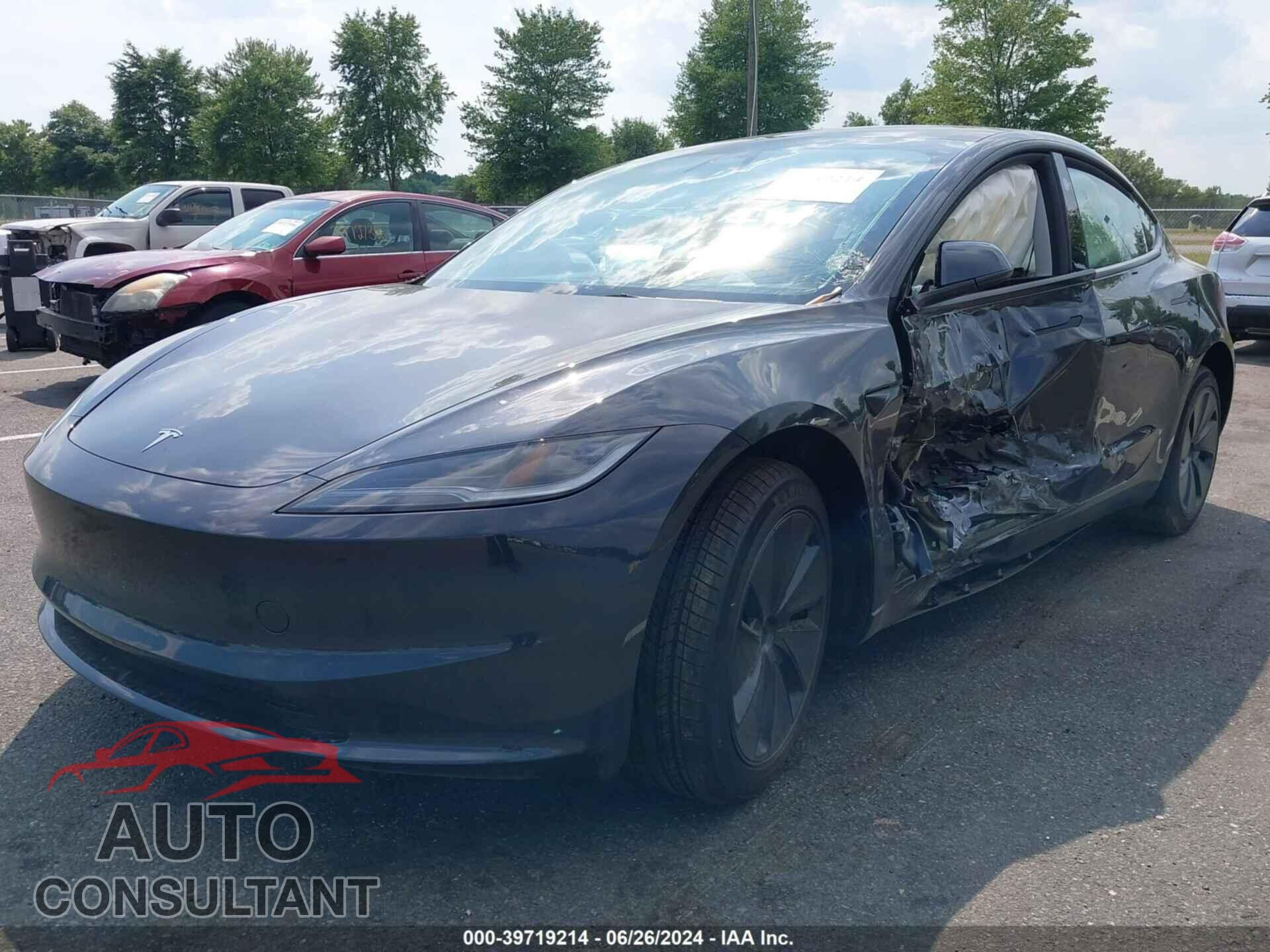 TESLA MODEL 3 2024 - 5YJ3E1EA2RF773444