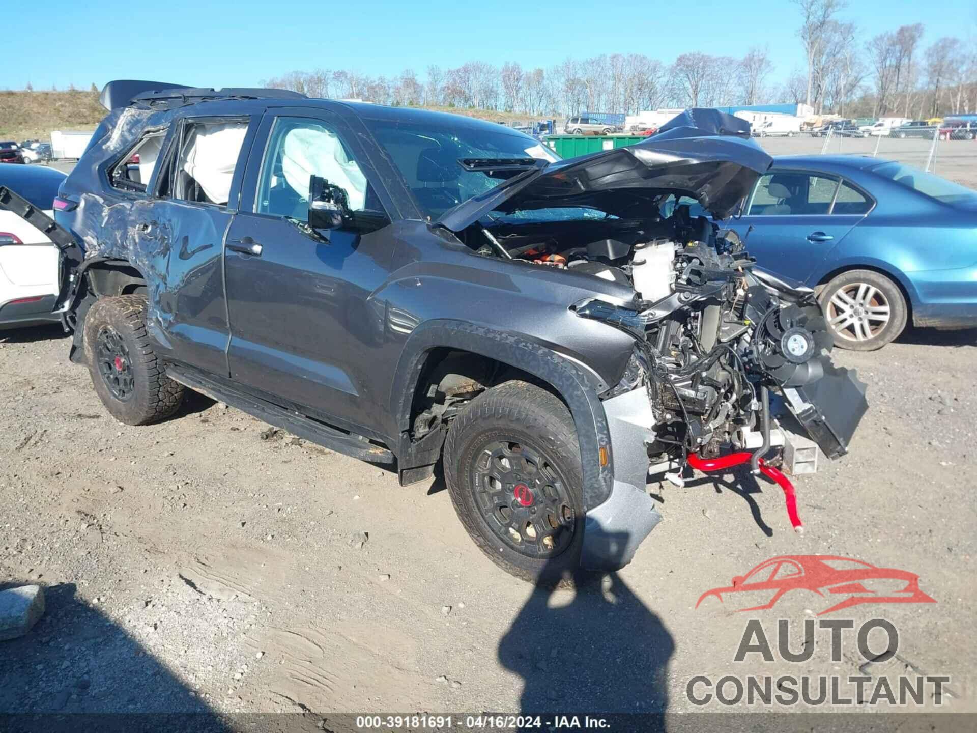 TOYOTA SEQUOIA 2023 - 7SVAAABA2PX013160