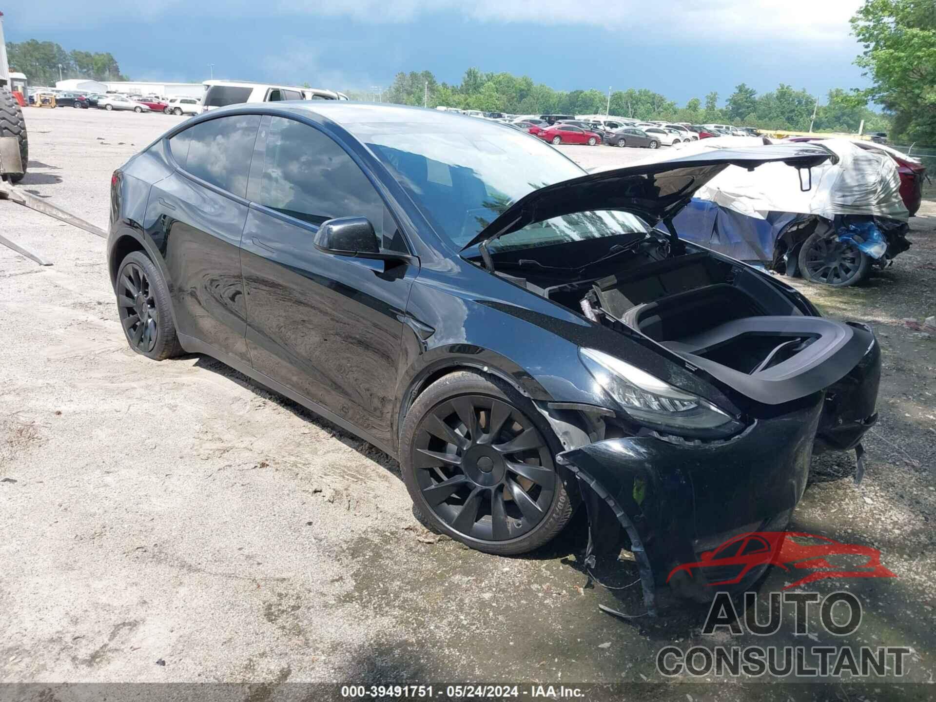 TESLA MODEL Y 2021 - 5YJYGDEE2MF065031