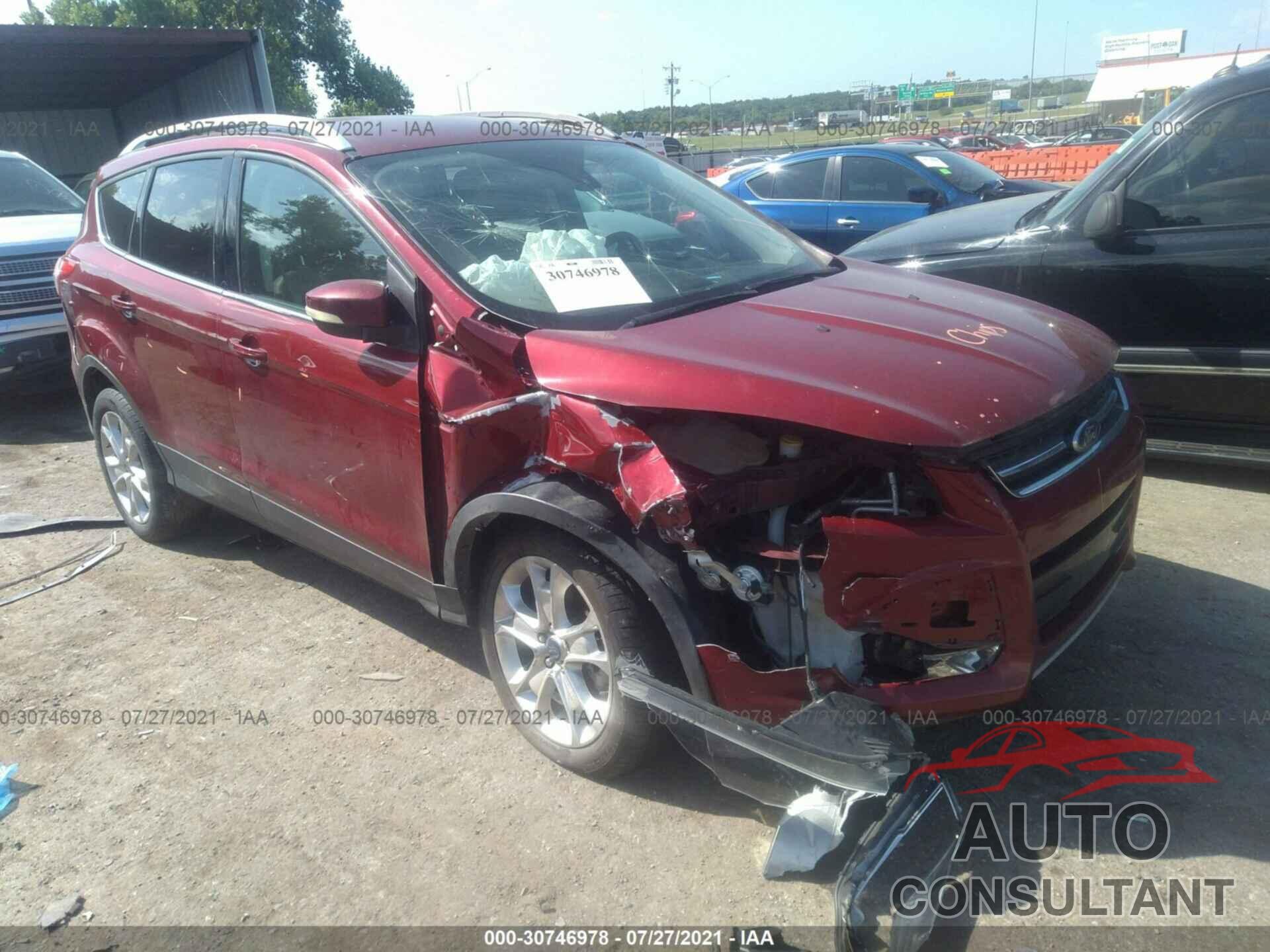FORD ESCAPE 2016 - 1FMCU0J98GUA38668