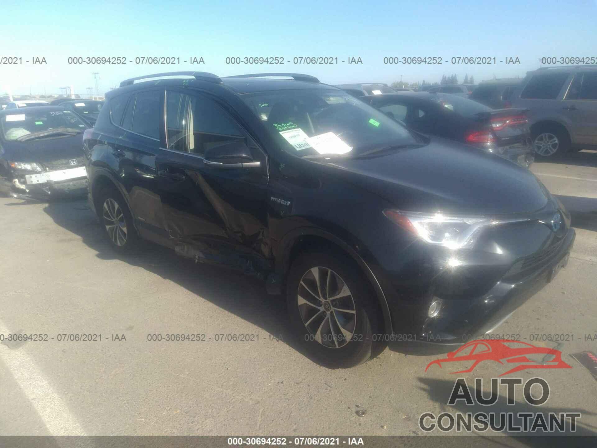 TOYOTA RAV4 HYBRID 2017 - JTMRJREVXHD133446