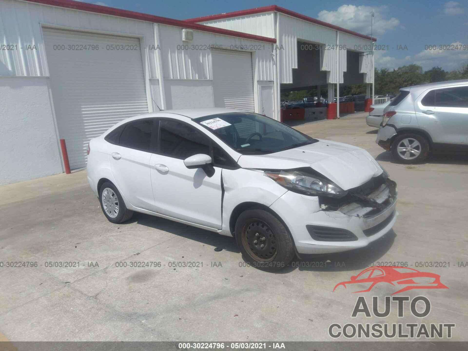 FORD FIESTA 2017 - 3FADP4AJ4HM104517