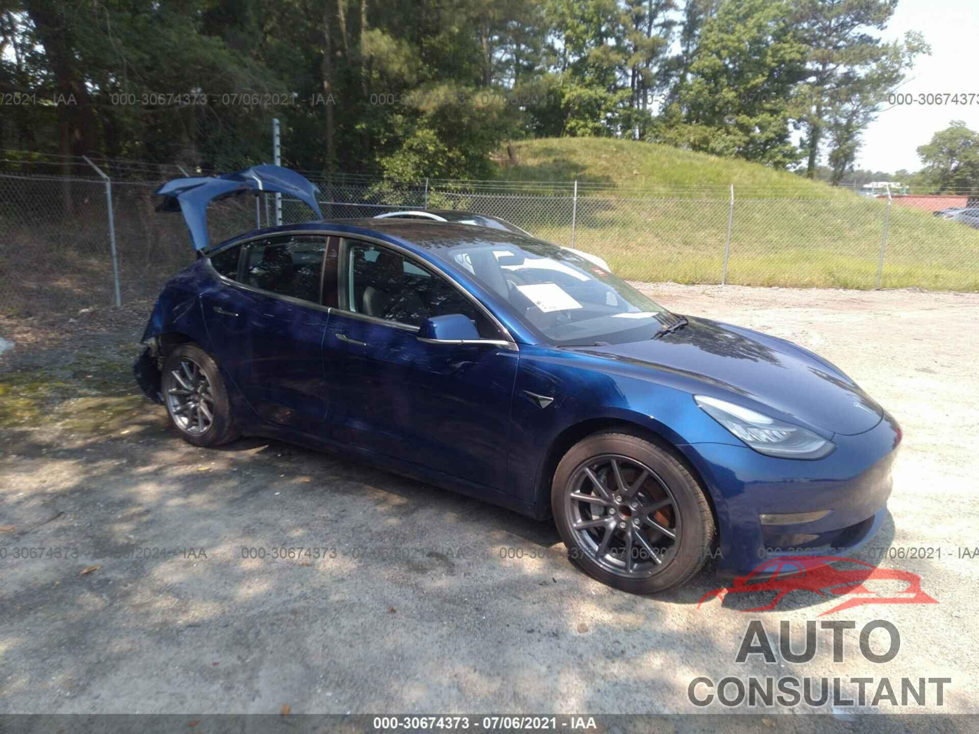 TESLA MODEL 3 2018 - 5YJ3E1EA7JF010551