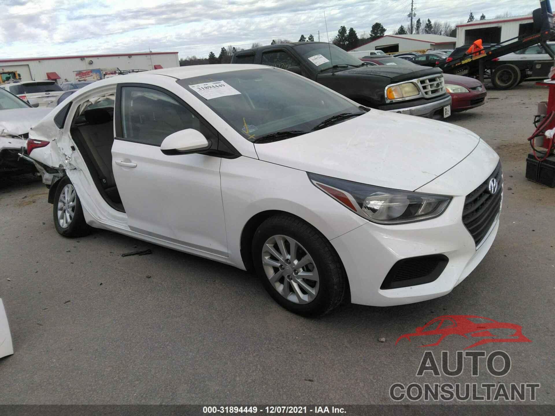 HYUNDAI ACCENT 2018 - 3KPC24A39JE030890