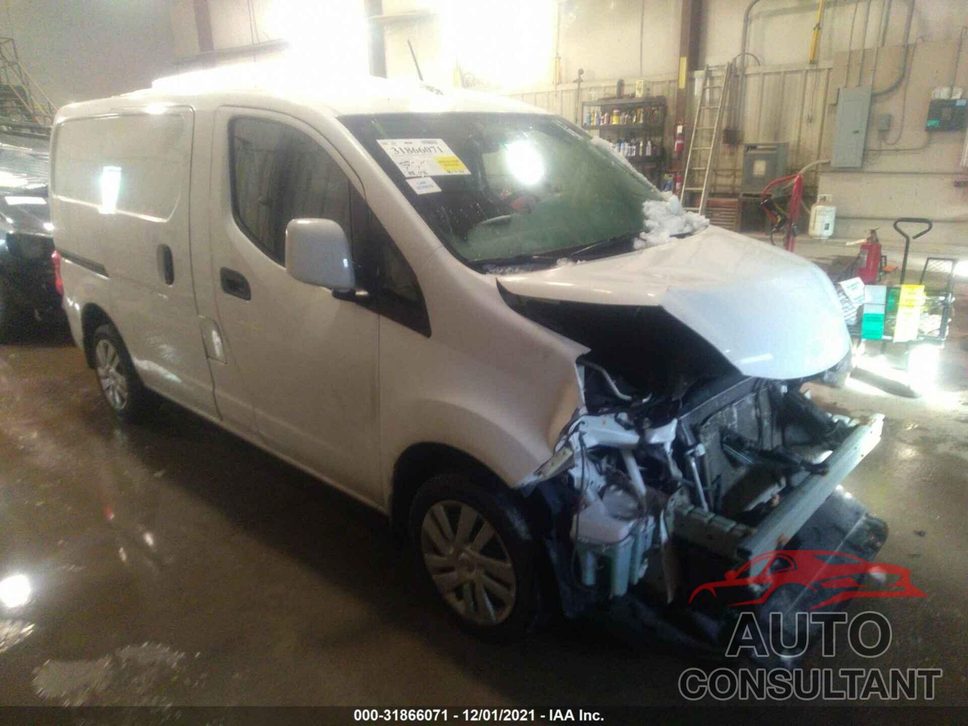 NISSAN NV200 COMPACT CARGO 2017 - 3N6CM0KN8HK703227