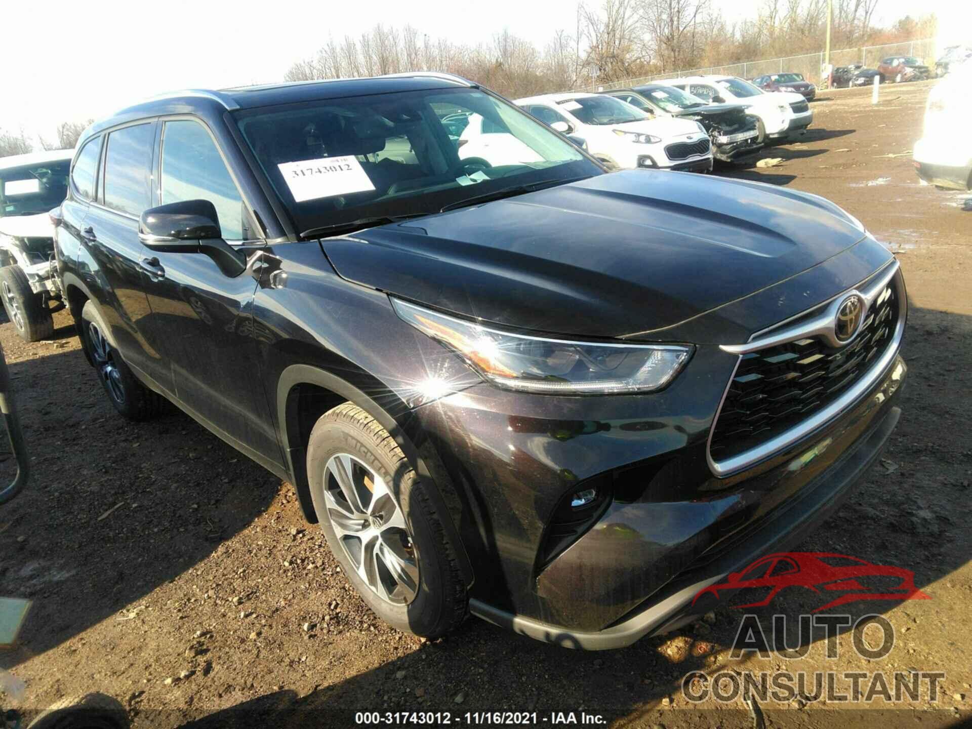 TOYOTA HIGHLANDER 2021 - 5TDHZRBH0MS137331