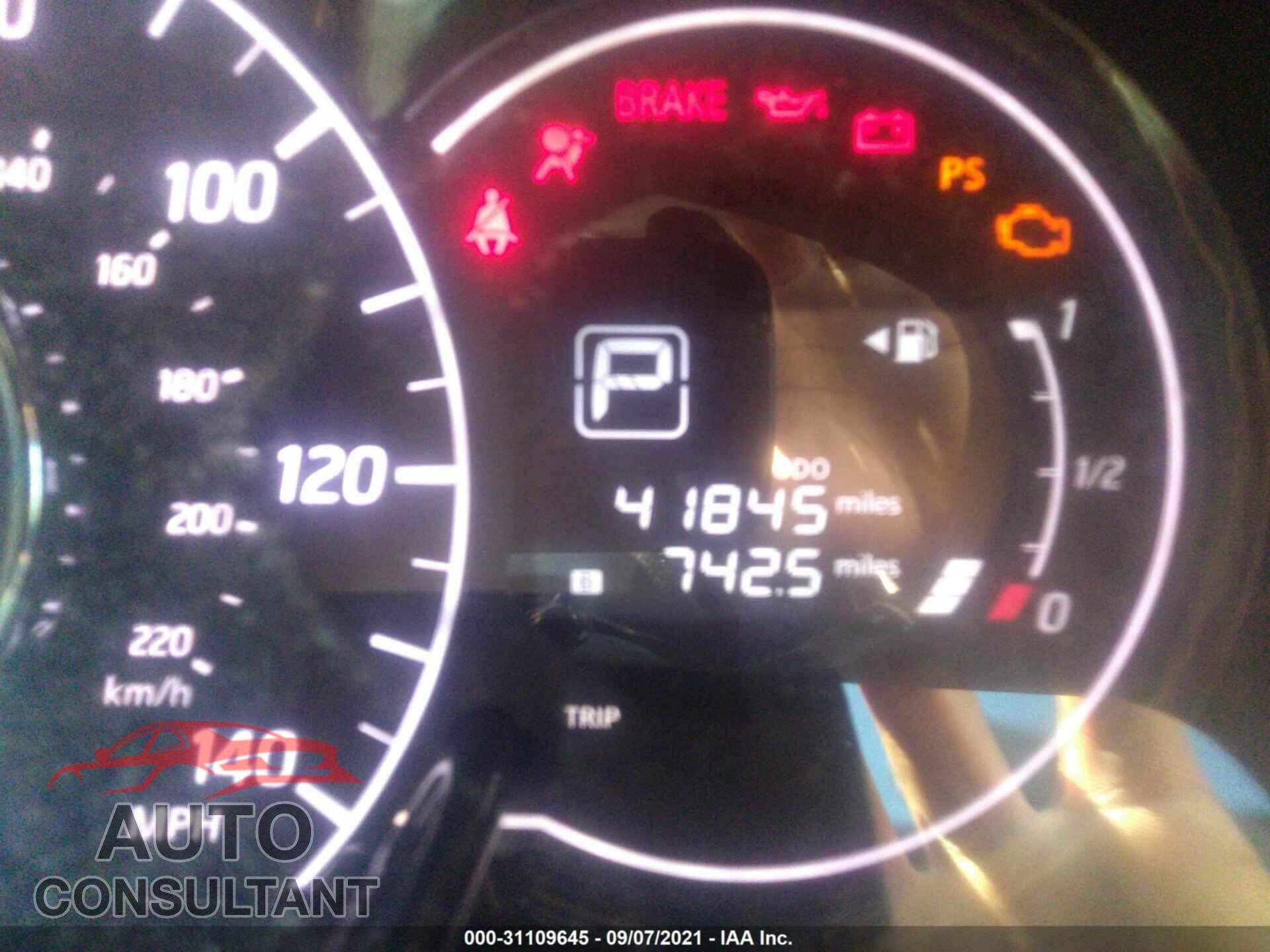 NISSAN VERSA NOTE 2019 - 3N1CE2CP3KL359726