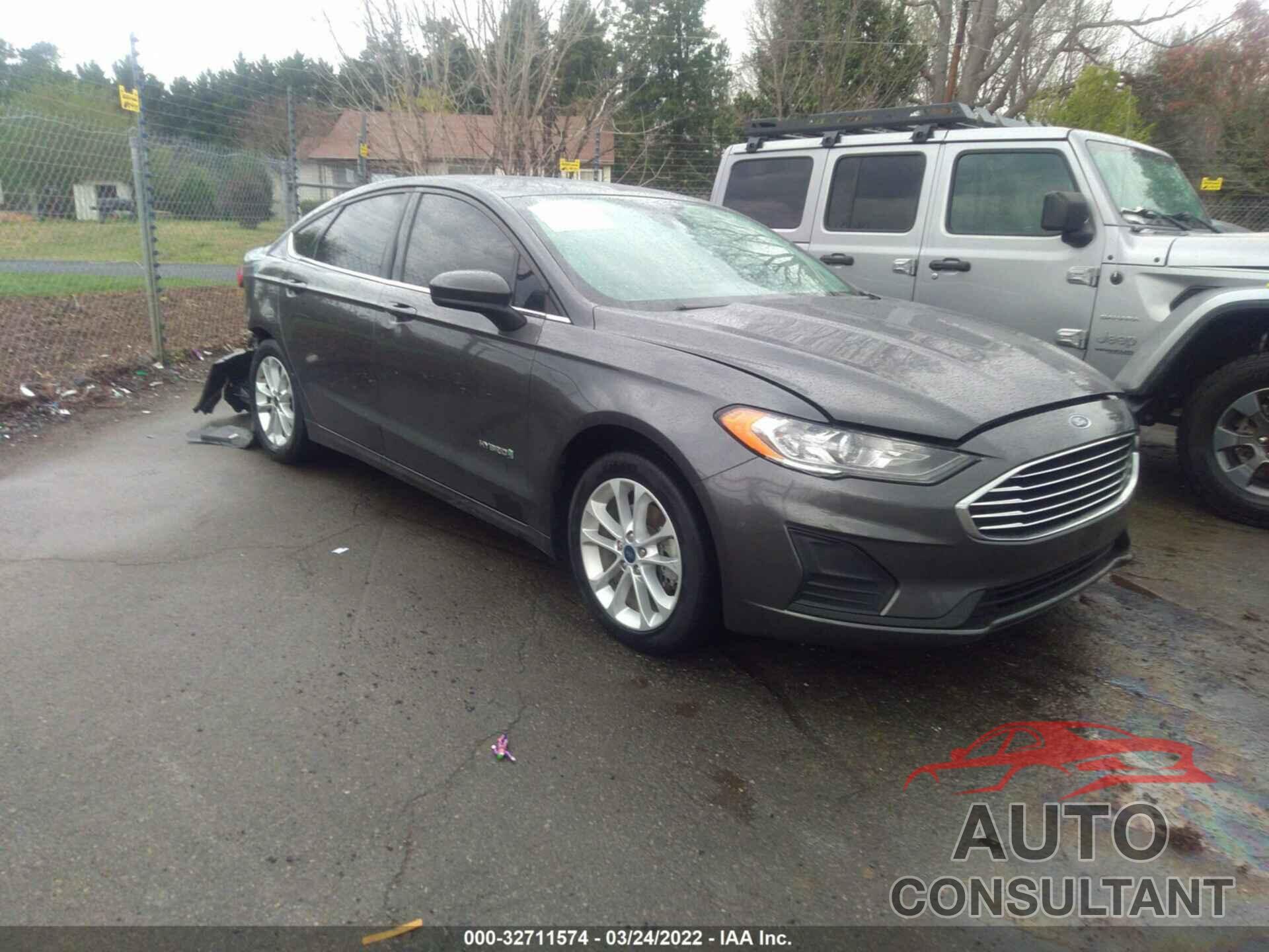 FORD FUSION HYBRID 2019 - 3FA6P0LU6KR120916