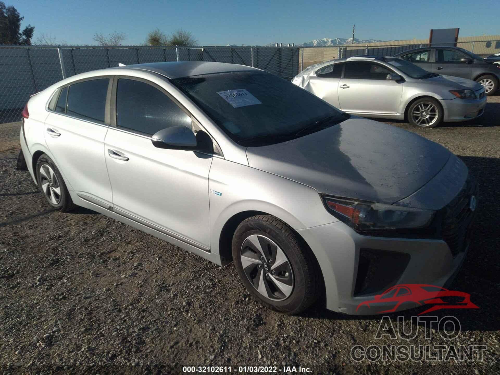 HYUNDAI IONIQ HYBRID 2017 - KMHC75LC7HU056822