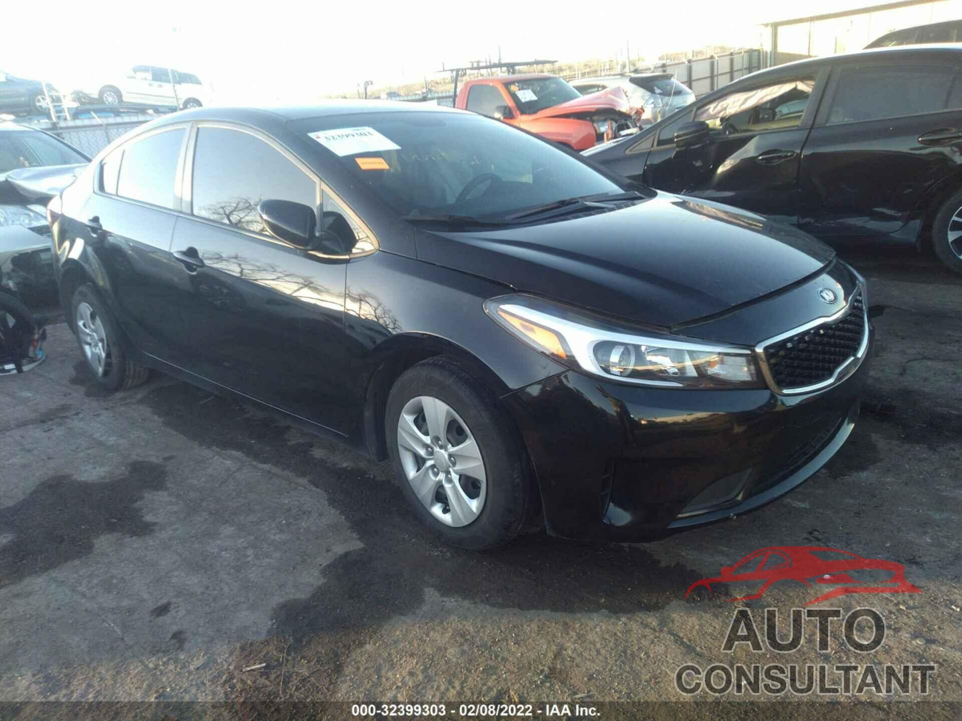 KIA FORTE 2018 - 3KPFK4A70JE227396