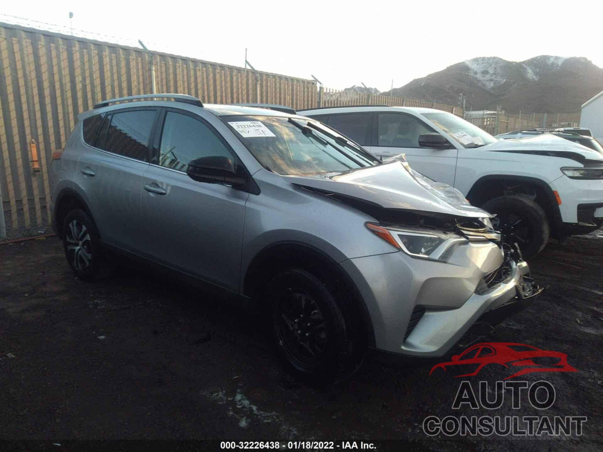 TOYOTA RAV4 2017 - 2T3BFREV5HW641295