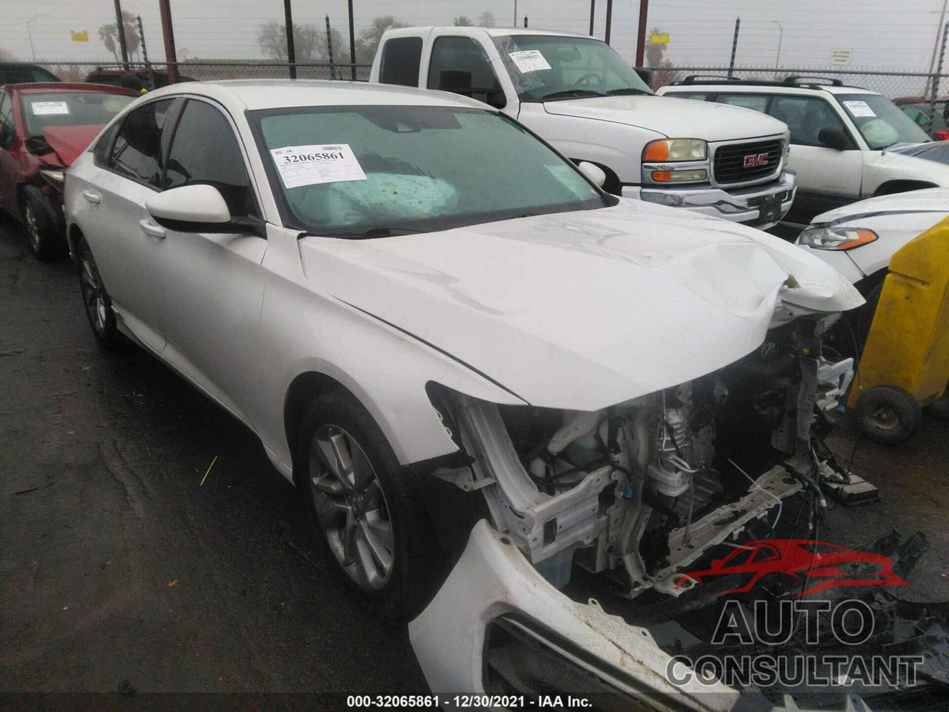 HONDA ACCORD SEDAN 2018 - 1HGCV1F19JA220402