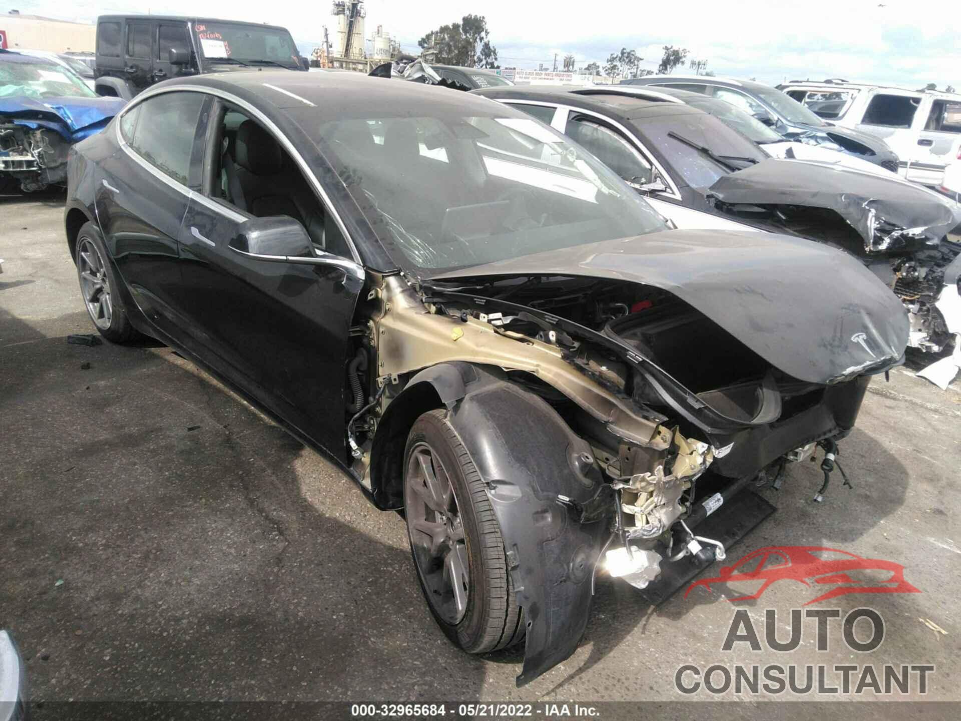 TESLA MODEL 3 2019 - 5YJ3E1EA6KF395179