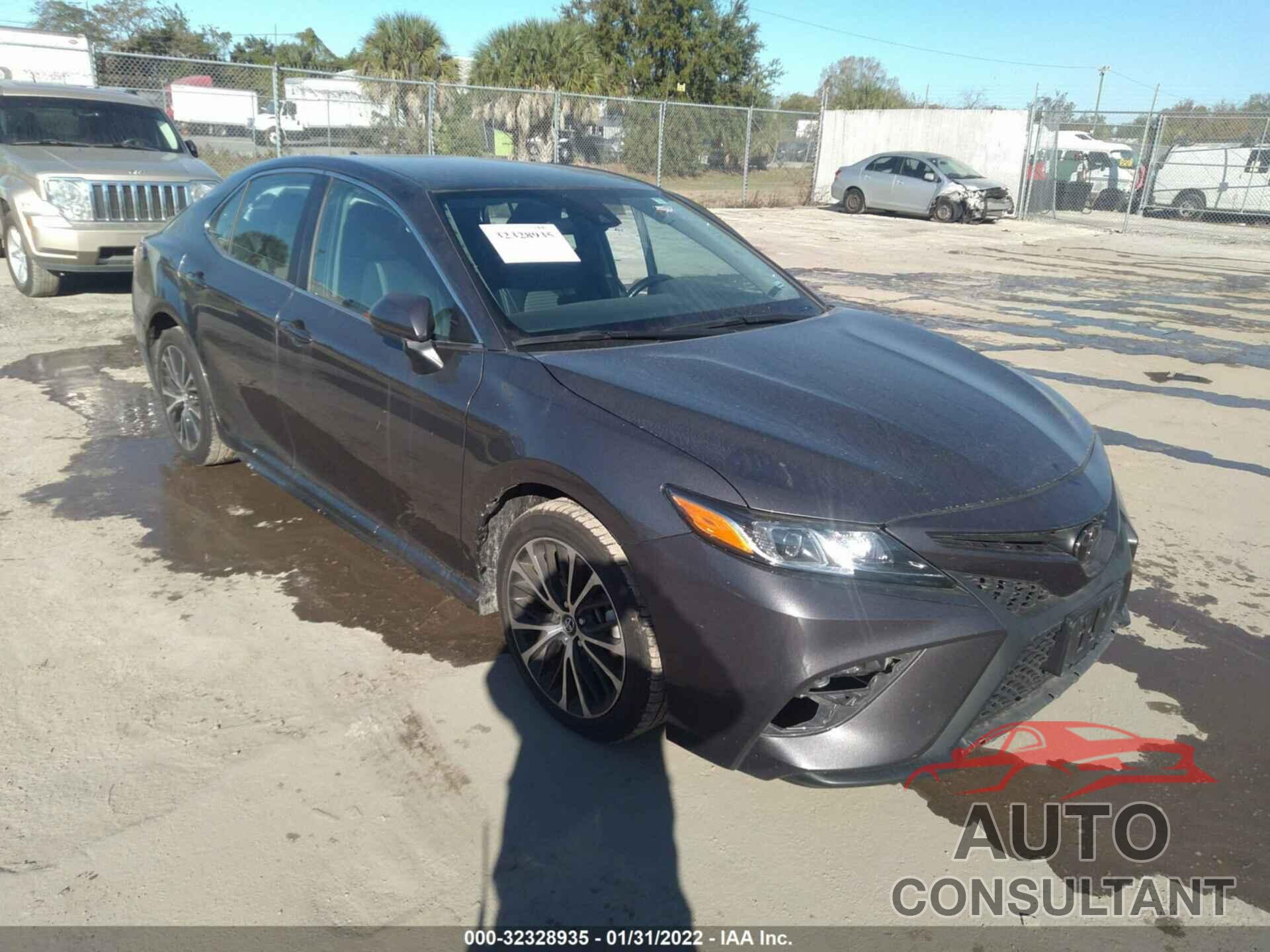 TOYOTA CAMRY 2020 - 4T1G11AK3LU889113