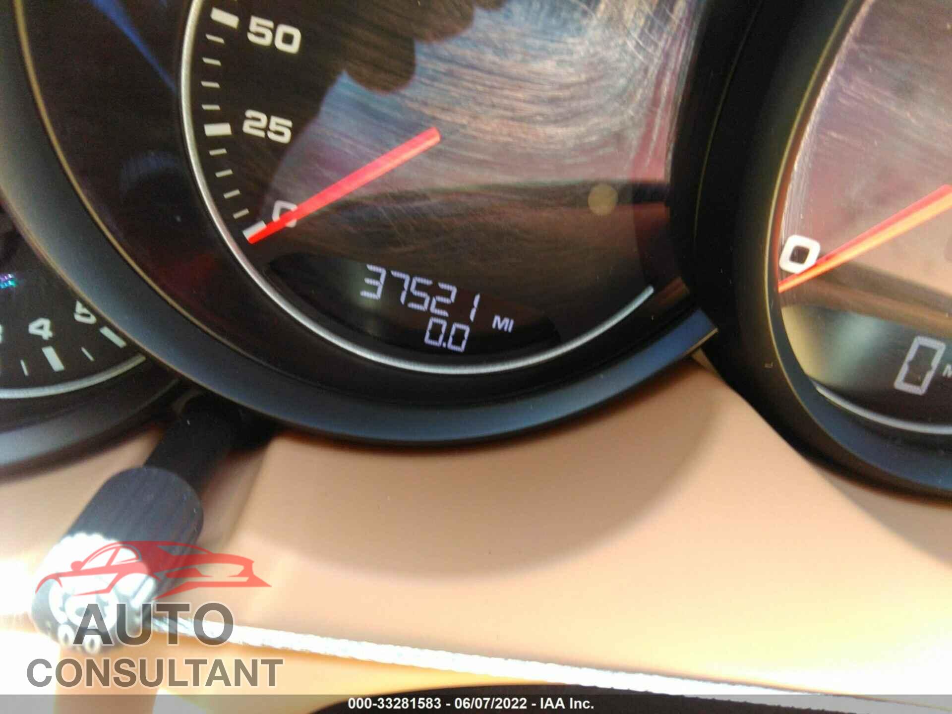 PORSCHE CAYENNE 2017 - WP1AA2A29HKA81155