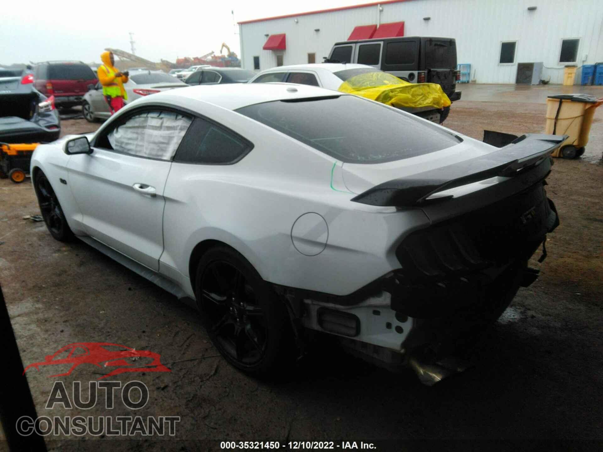 FORD MUSTANG 2018 - 1FA6P8CF7J5113779