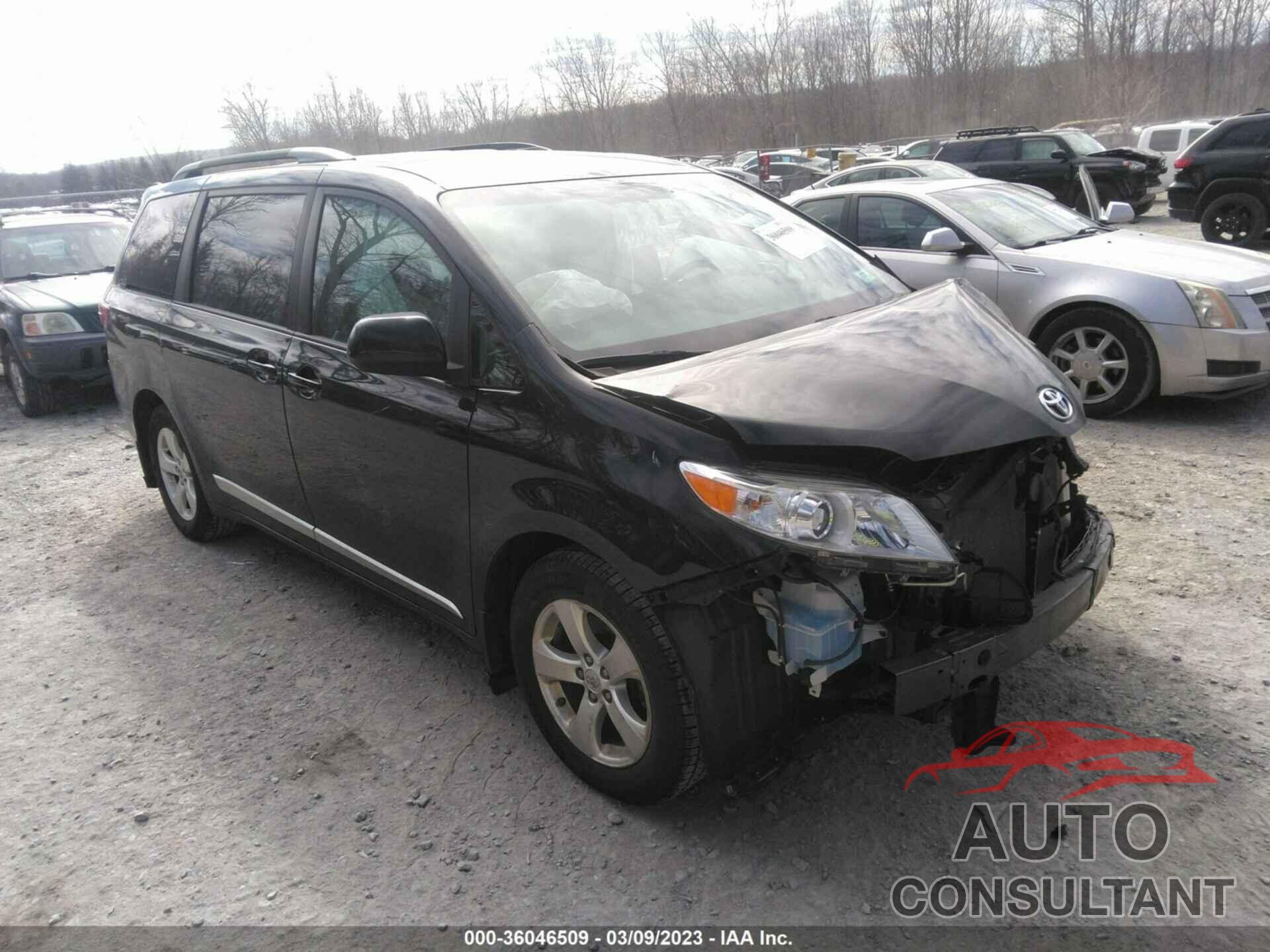 TOYOTA SIENNA 2017 - 5TDKZ3DC1HS862611