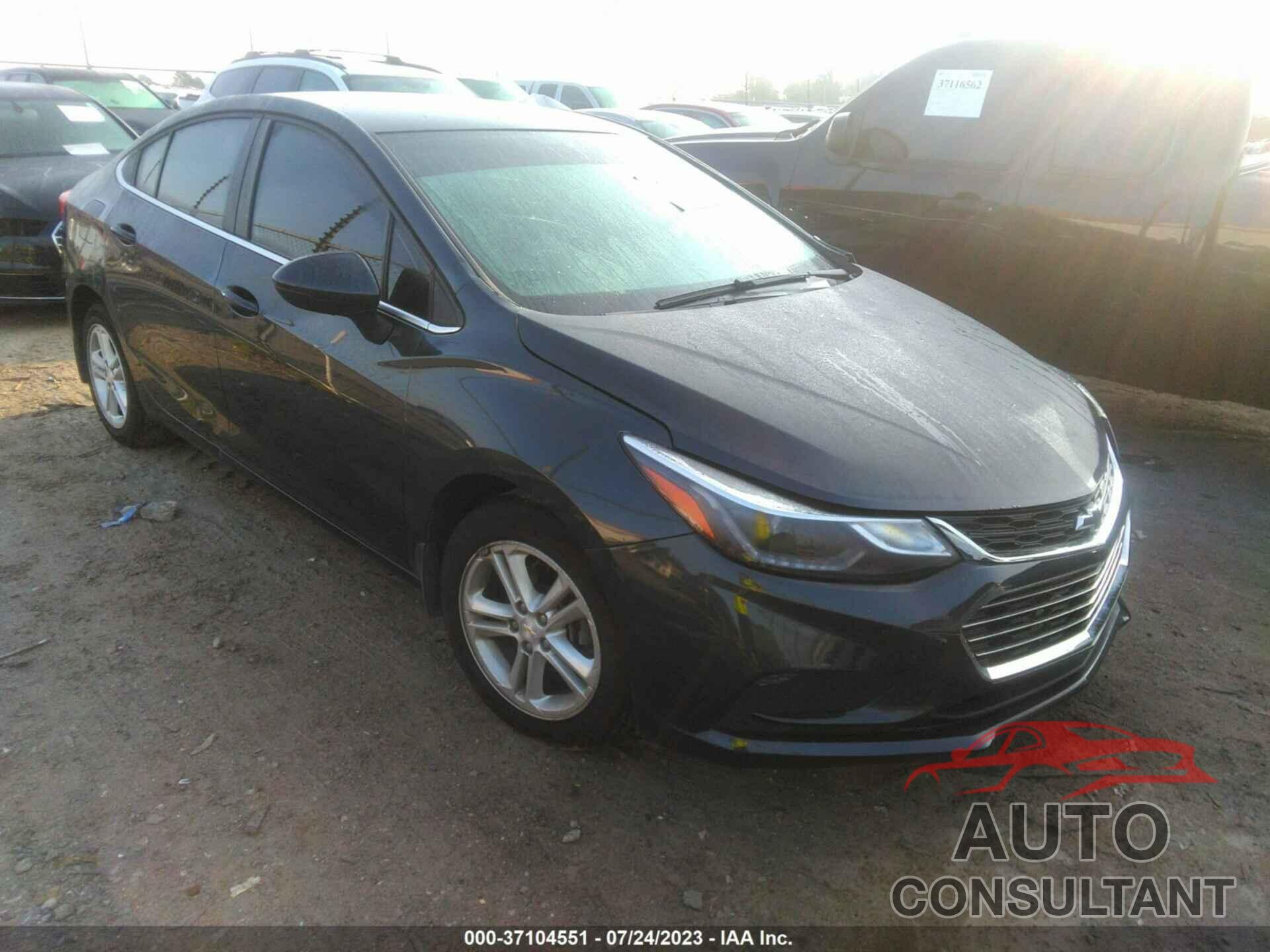 CHEVROLET CRUZE 2017 - 1G1BE5SM0H7243469