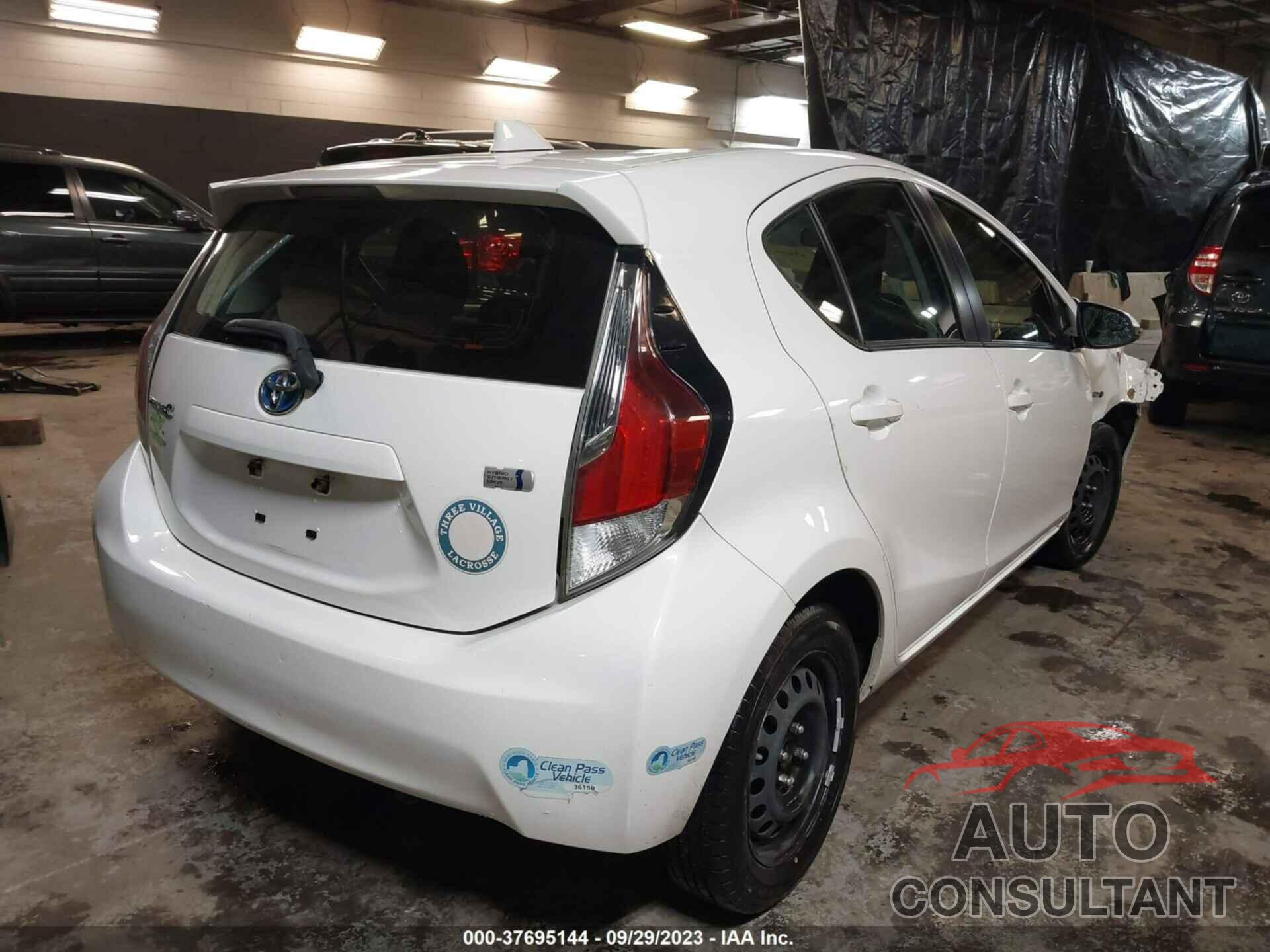 TOYOTA PRIUS C 2016 - JTDKDTB32G1132154